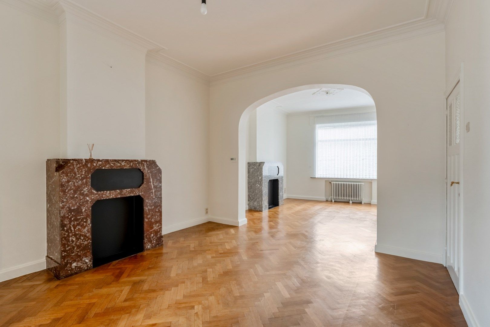 Prachtig herenhuis met 4 slaapkamers, tuin en dubbele garage in Tongeren centrum foto 9