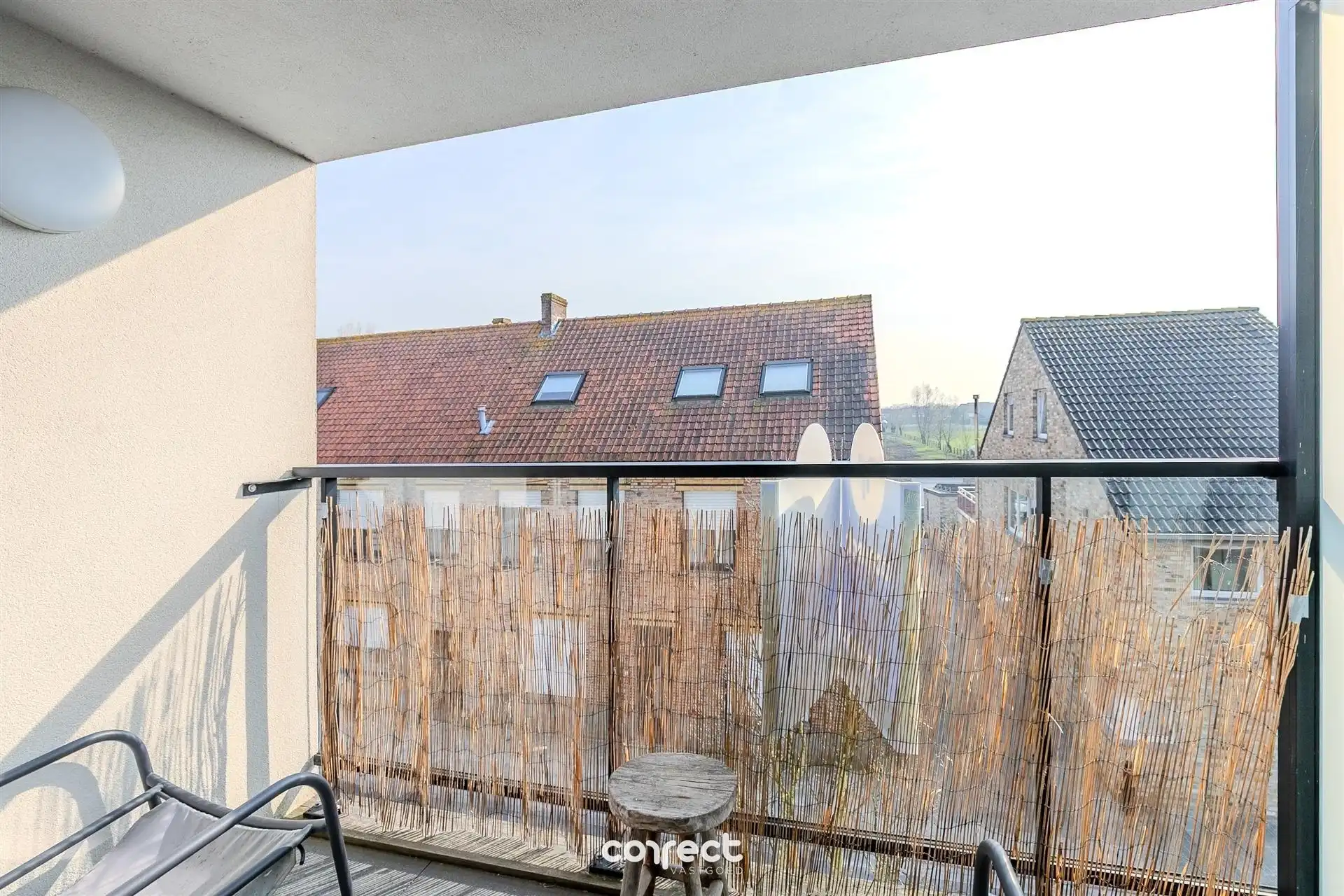 Instapklaar prachtig duplex-app met terras en 2 slaapkamers foto 14