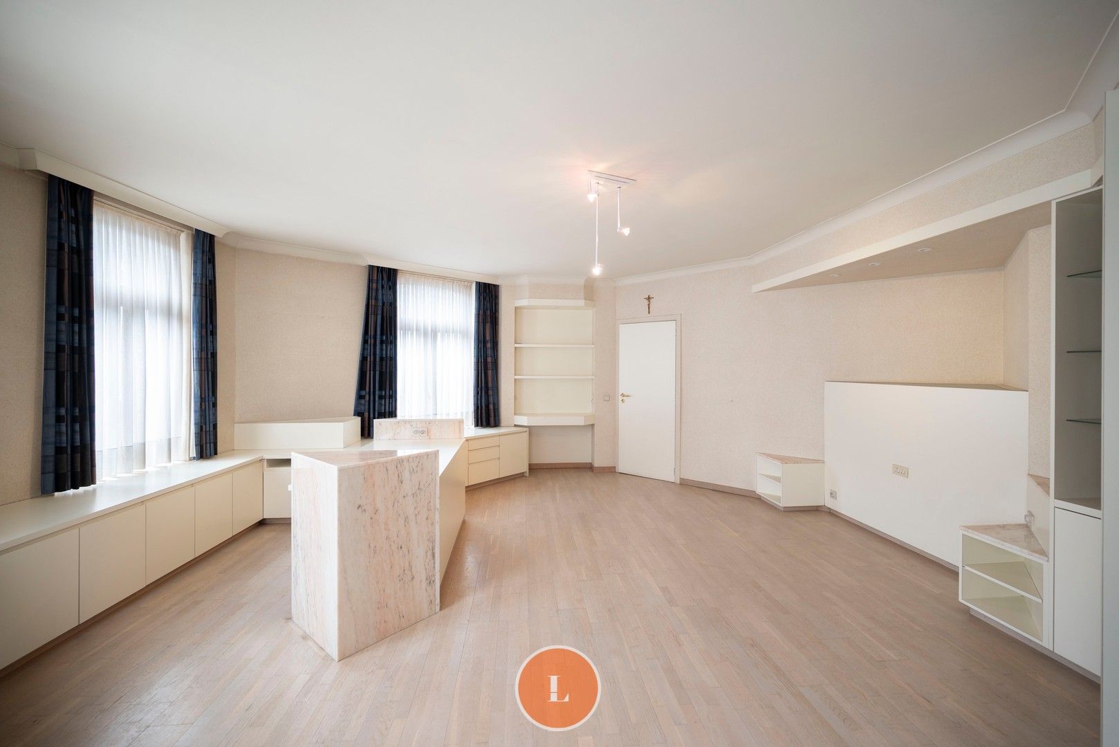 handelspand met appartement foto 14