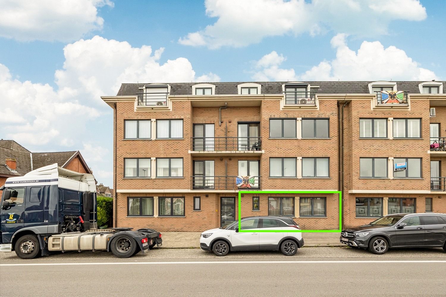 Glv appartement (91 m²) met 2 slpk, tuin (85 m²) en ondergrondse autostaanplaats incl.! foto {{pictureIndex}}