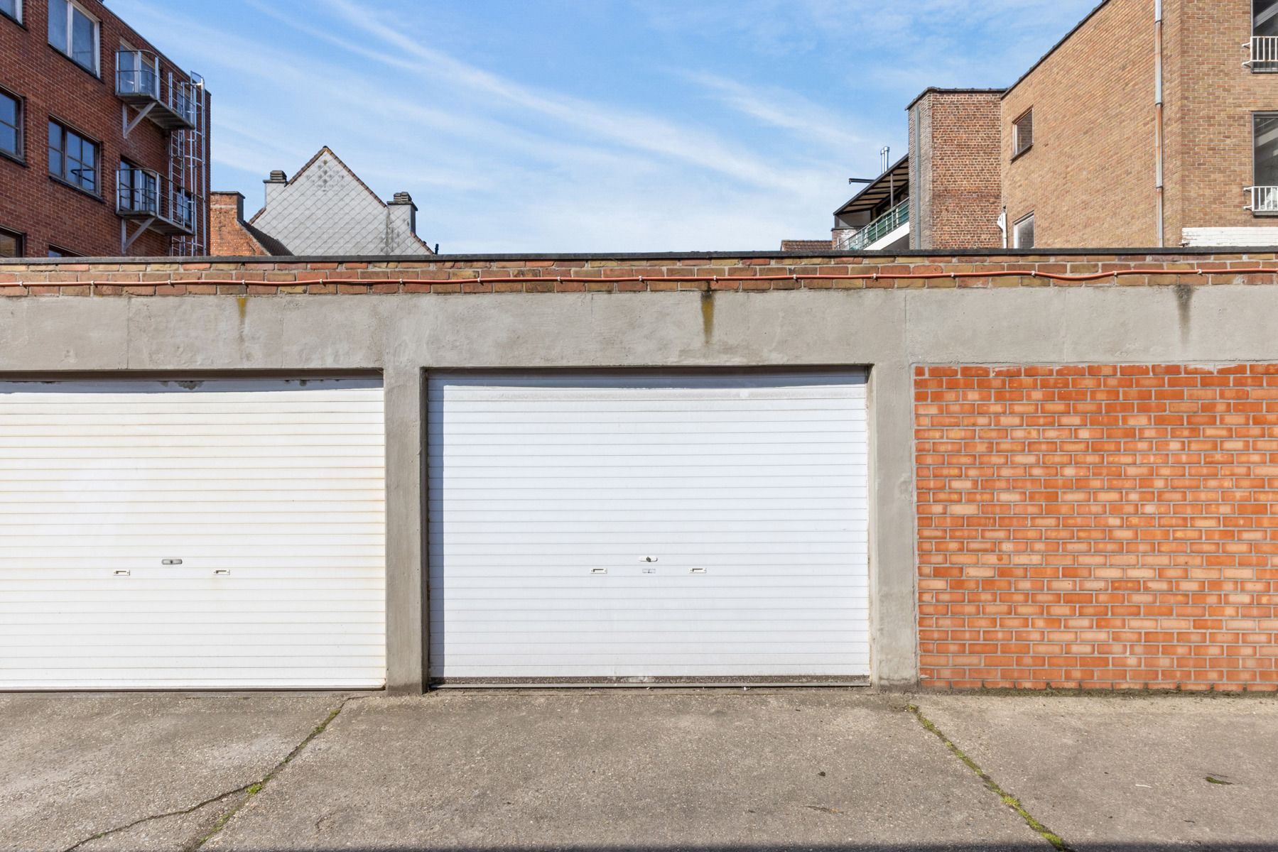 Centraal gelegen appartement met 2 slaapkamers en garage. foto 12