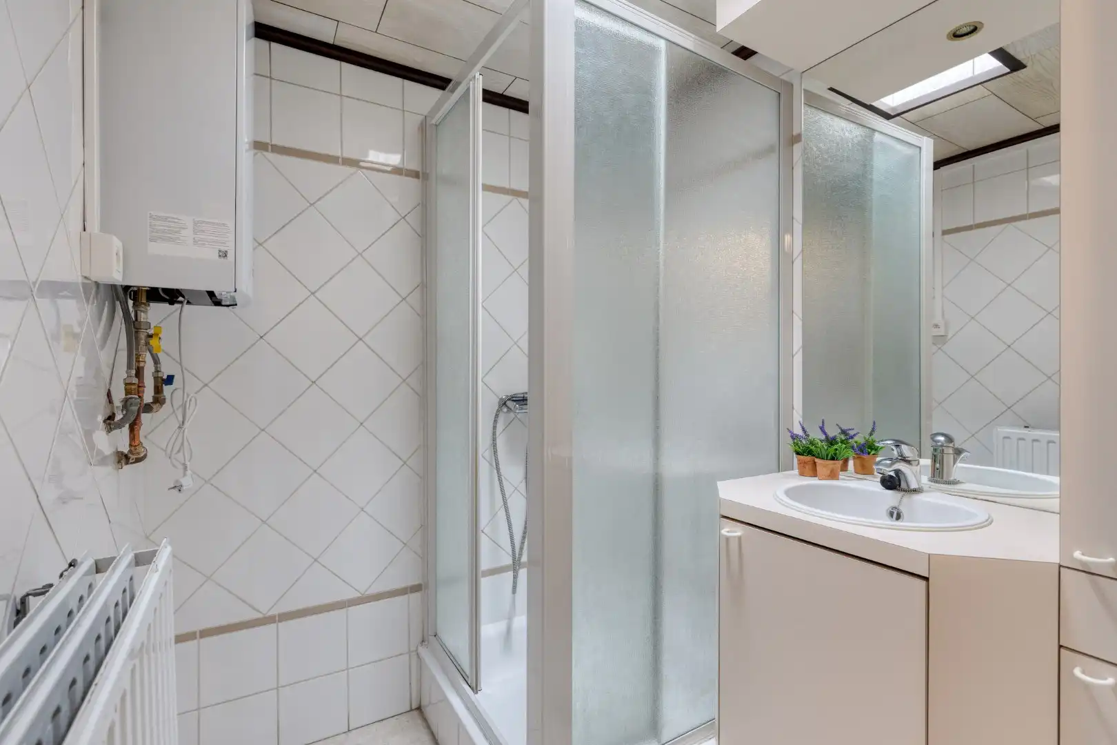 Rustig gelegen gelijkvloerse woning met 3 slaapkamers, garage en zonnige buitenruimte! foto 11