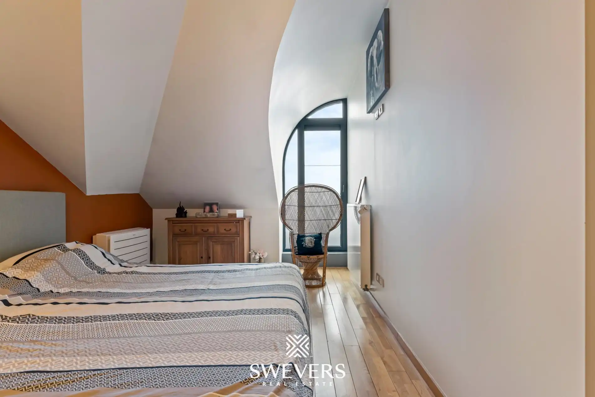 Zonnige bel-etage met dubbele garage en groot terras vlakbij het centrum van Heusden foto 14