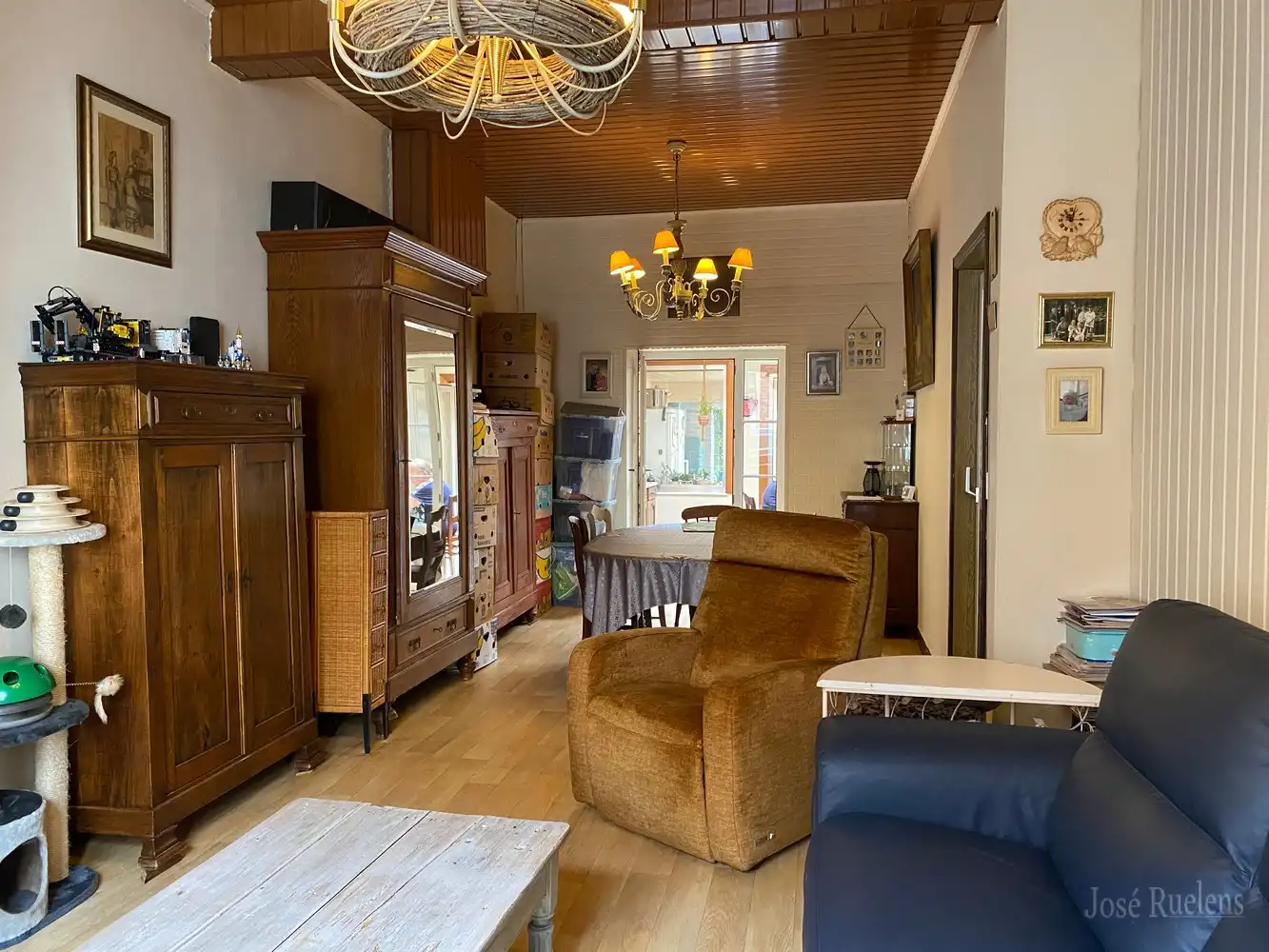 Uitstekend gelegen gezinswoning met aangename stadstuin foto 5