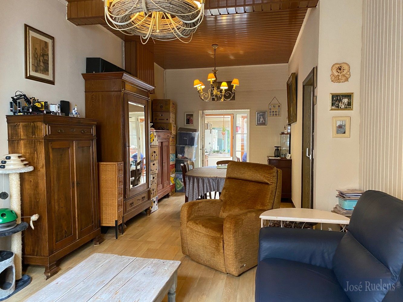 Uitstekend gelegen gezinswoning met aangename stadstuin foto 5