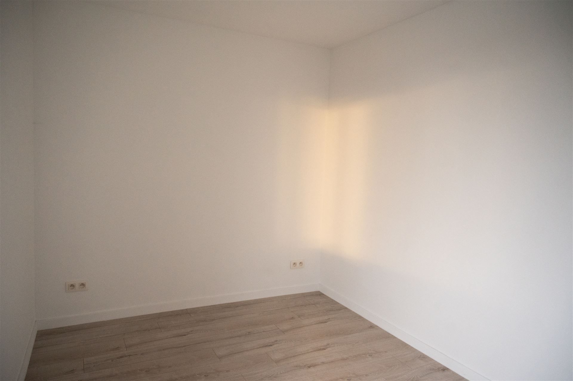 Woning met terras foto 17