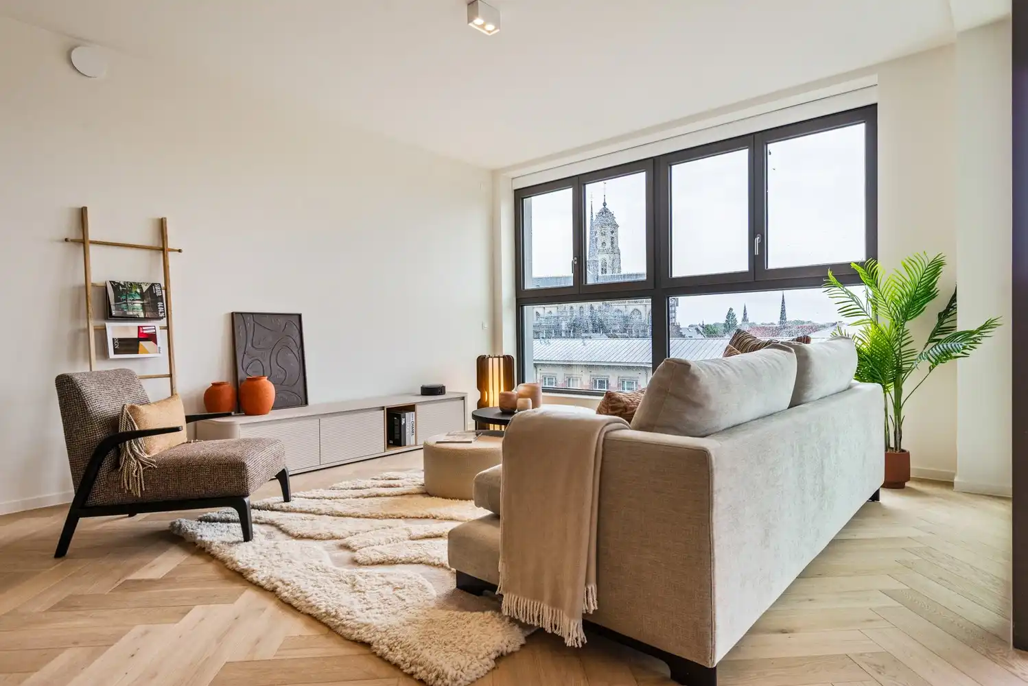 Stijlvol 3-slaapkamerappartement met wintertuin in hartje Lier foto 6