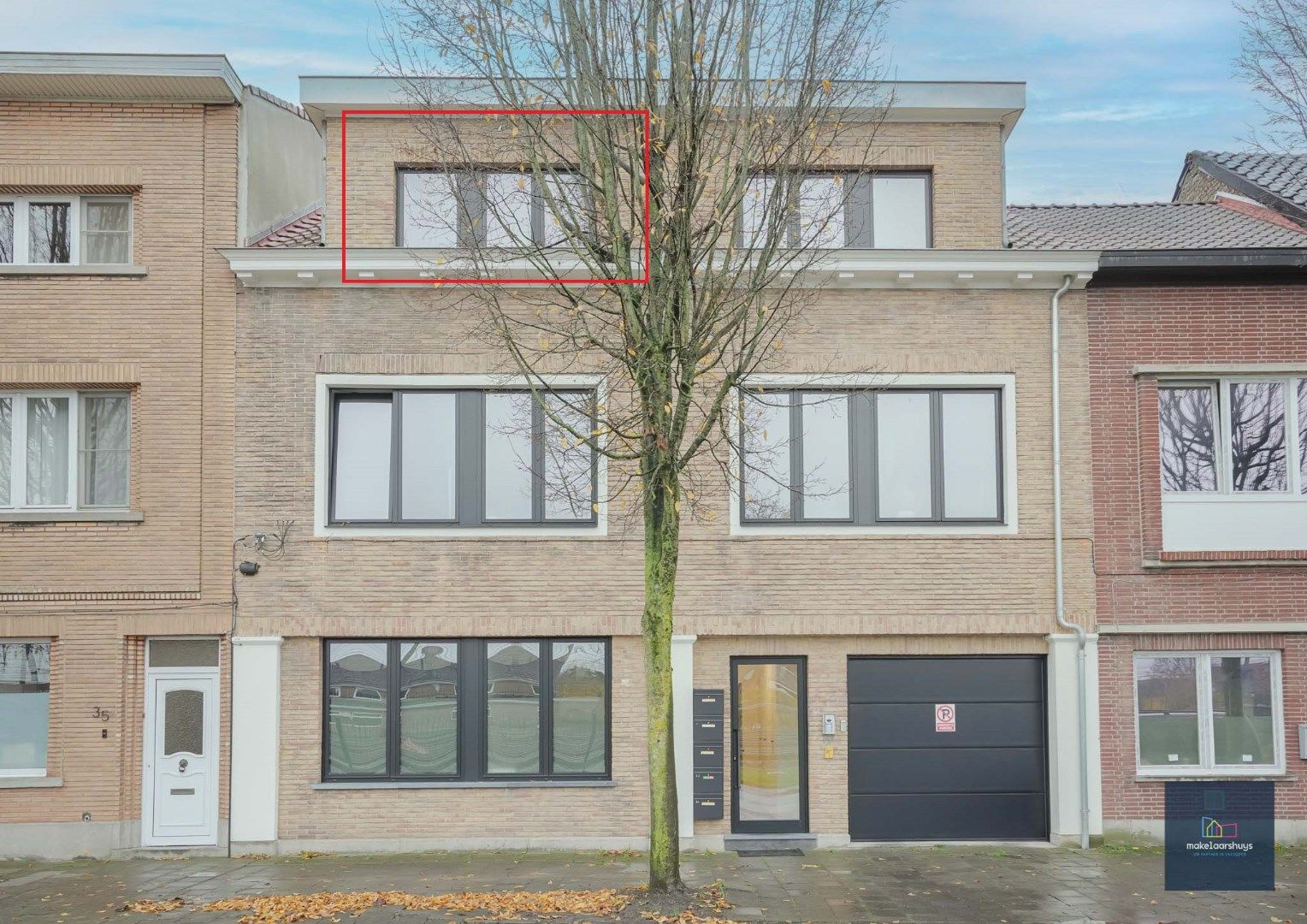 Instapklaar 2 slp. appartement met terras en grote gemeenschappelijke tuin.  foto {{pictureIndex}}