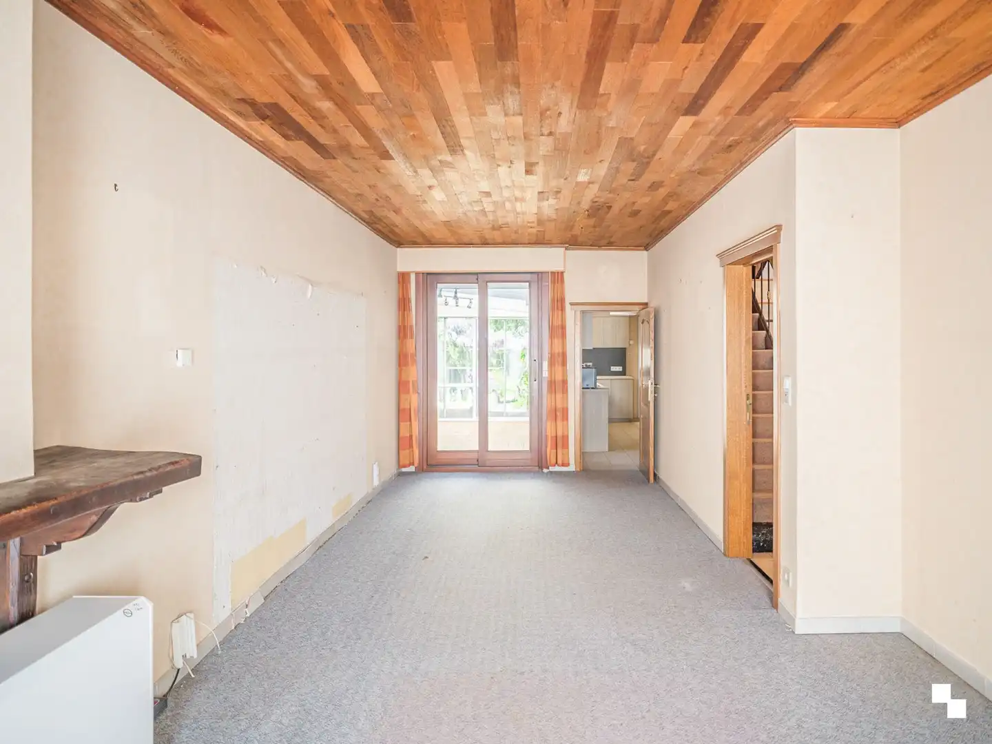 Te renoveren woning met gezellige tuin in het hart van Merelbeke foto 2
