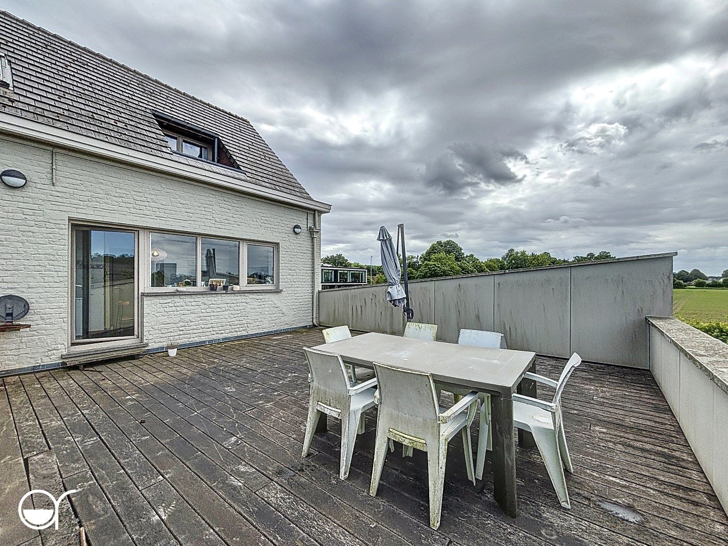 Meergezinswoning met 2 appartementen en kantoorruimte foto 15
