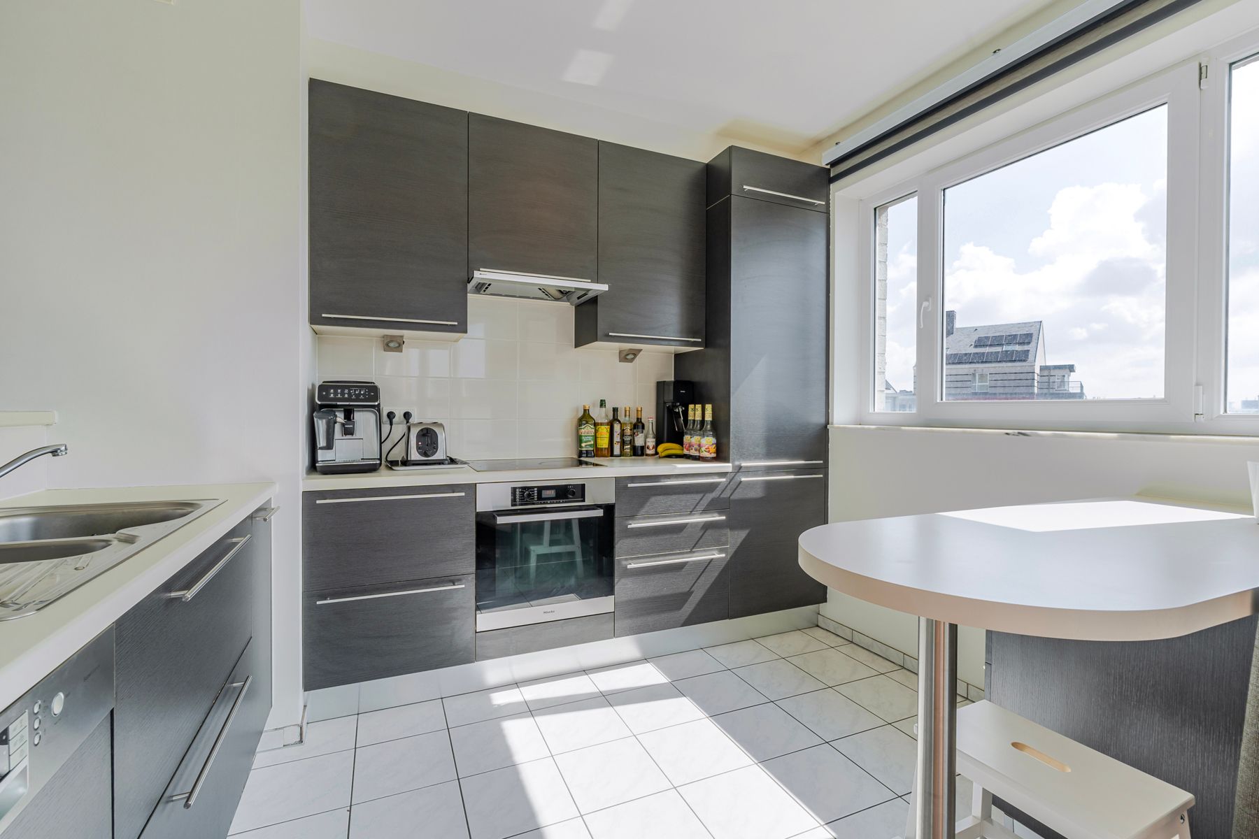 2 slaapkamer appartement & staanplaats - Jardins de Jette foto 3
