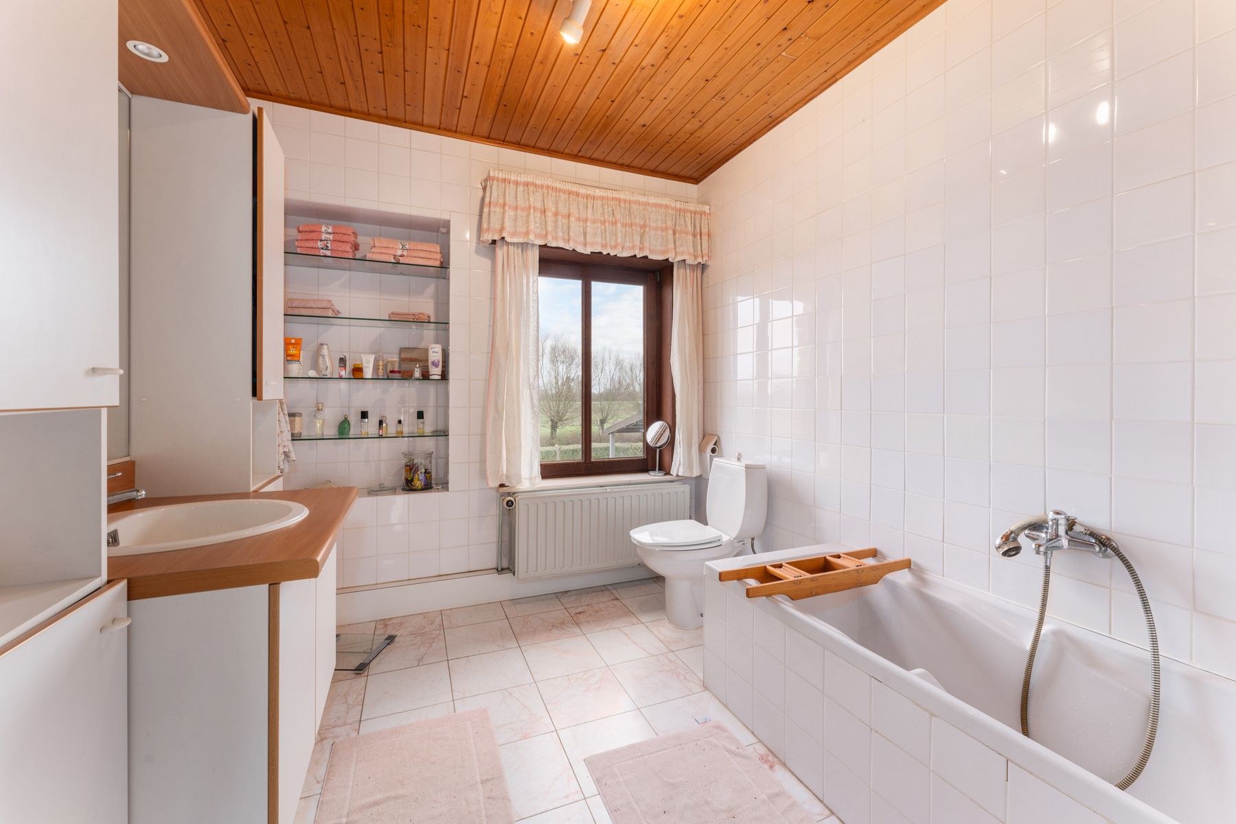 Prachtig gelegen landhuis foto 18