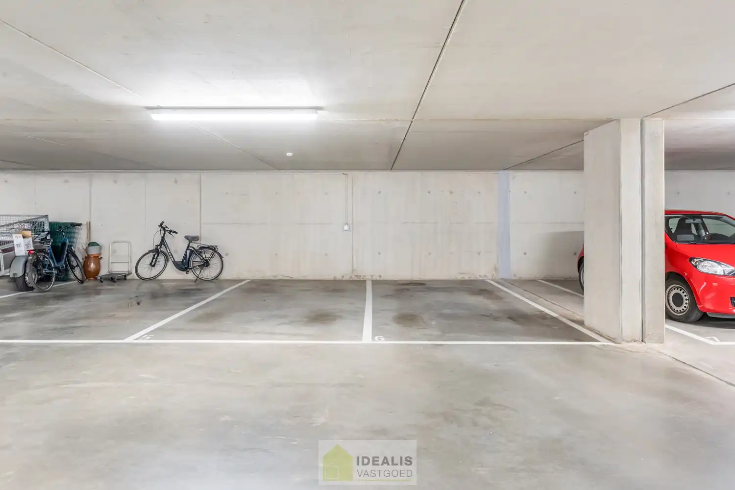RECENT EN PERFECT ONDERHOUDEN GELIJKVLOERSAPPARTEMENT AAN DE RAND VAN HET CENTRUM IN PRACHTIG GROENE OMGEVING foto 21
