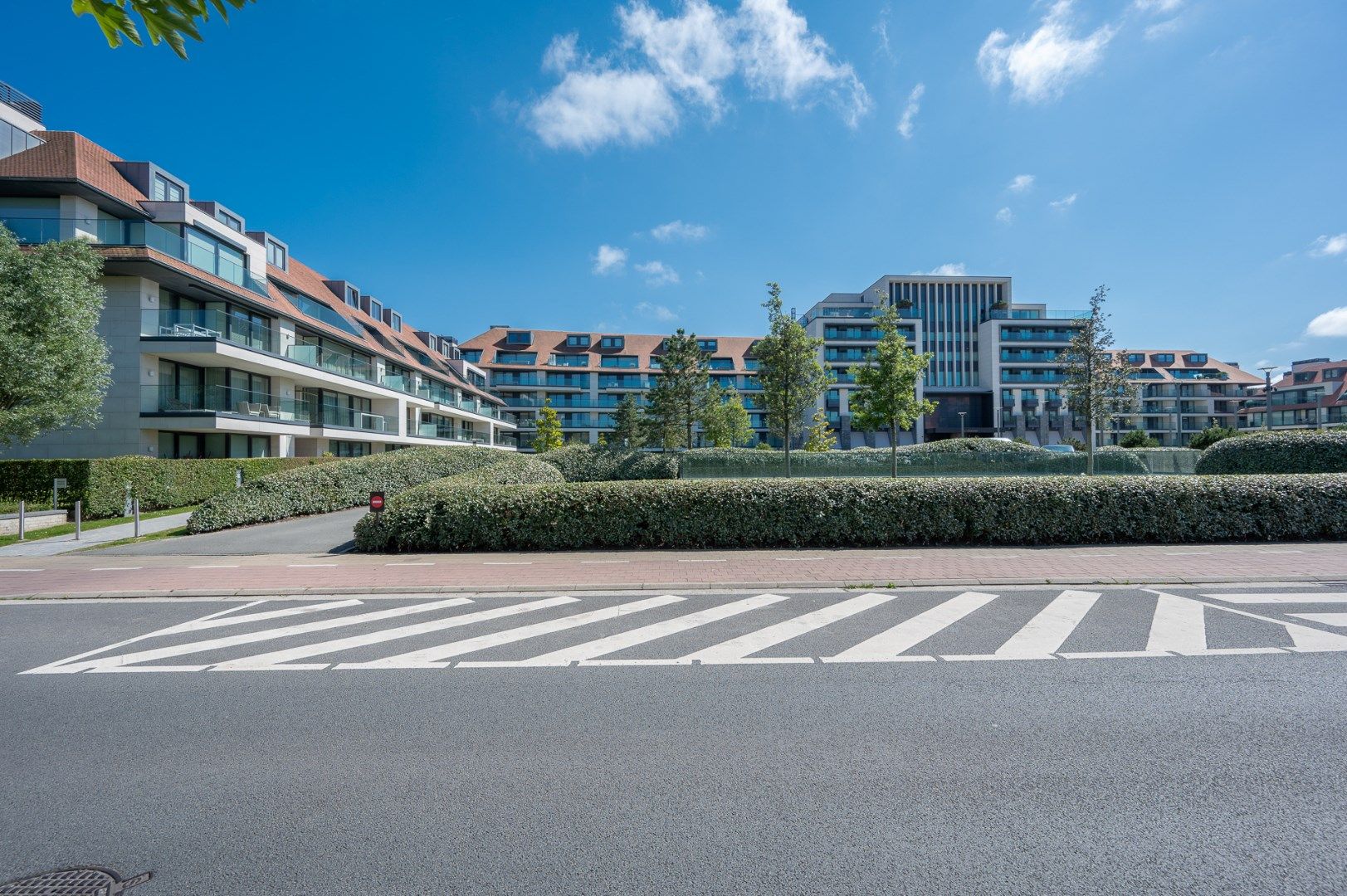 Ruim appartement met 4 slaapkamers in res La Reserve op 100m van het Albertstrand  foto 2