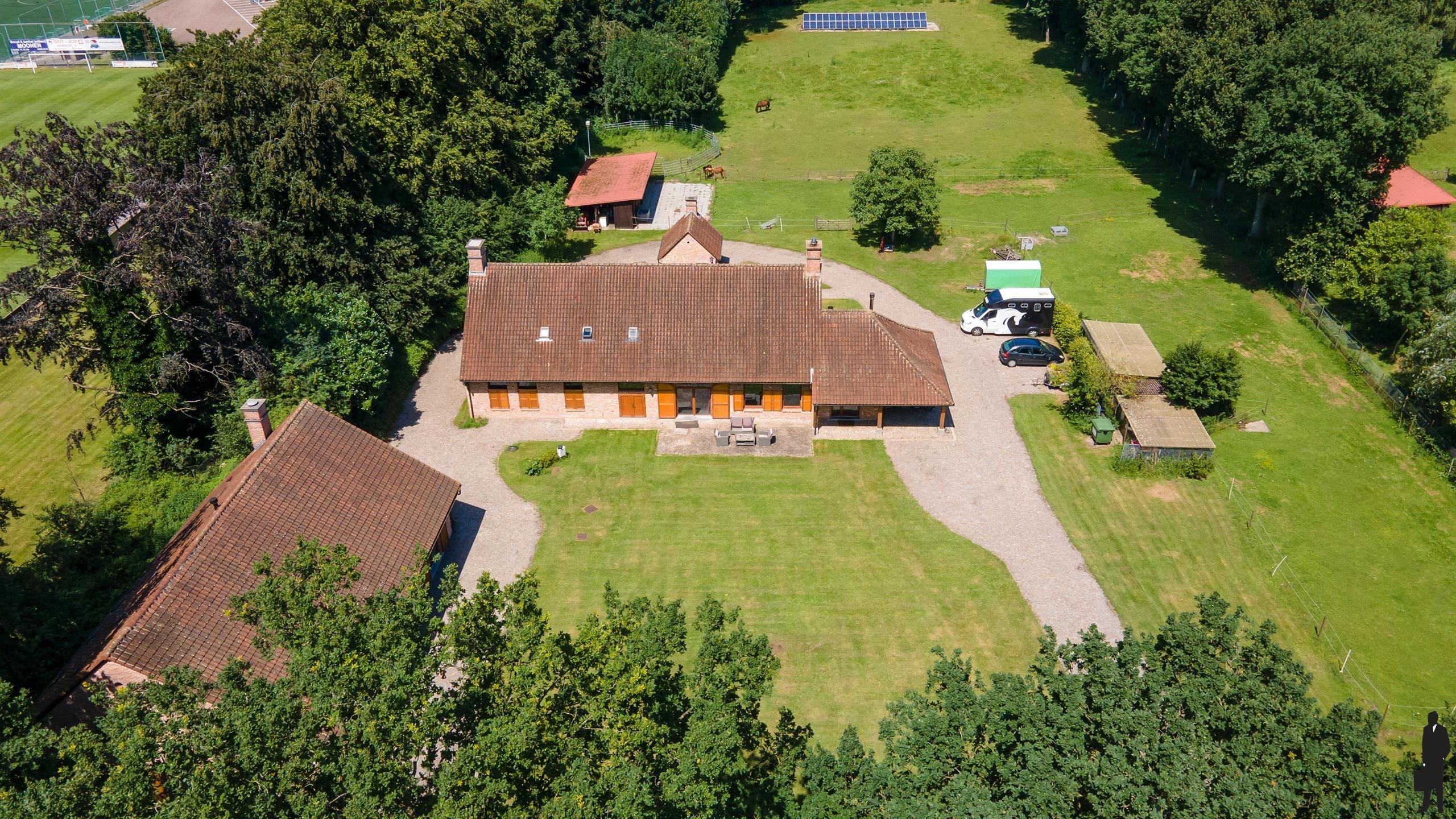 Luxe kangoeroe-villa te Sint-Job met paardenacc. op ca. 1,2 HA! foto 68