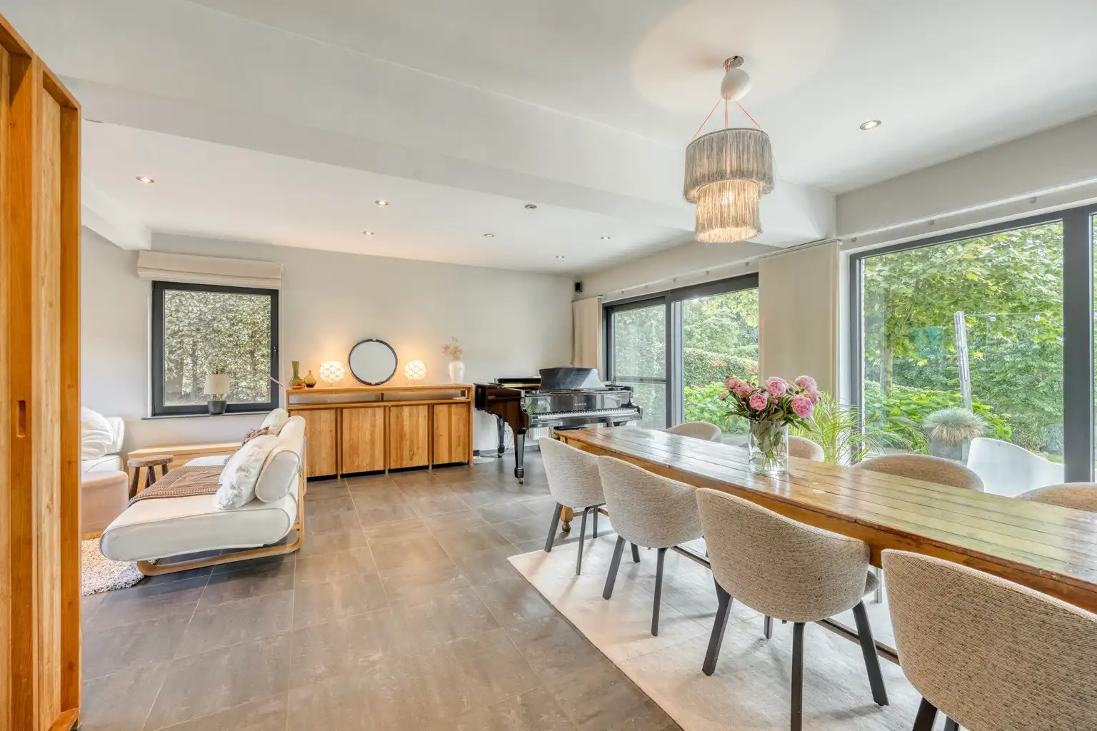 RUSTIG GELEGEN WONING MET TUIN IN HOEGAARDEN foto 2