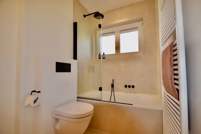 Subliem tuinappartement met zonneterras van 72m²  in een karaktervolle villaresidentie in een paadje. foto 9