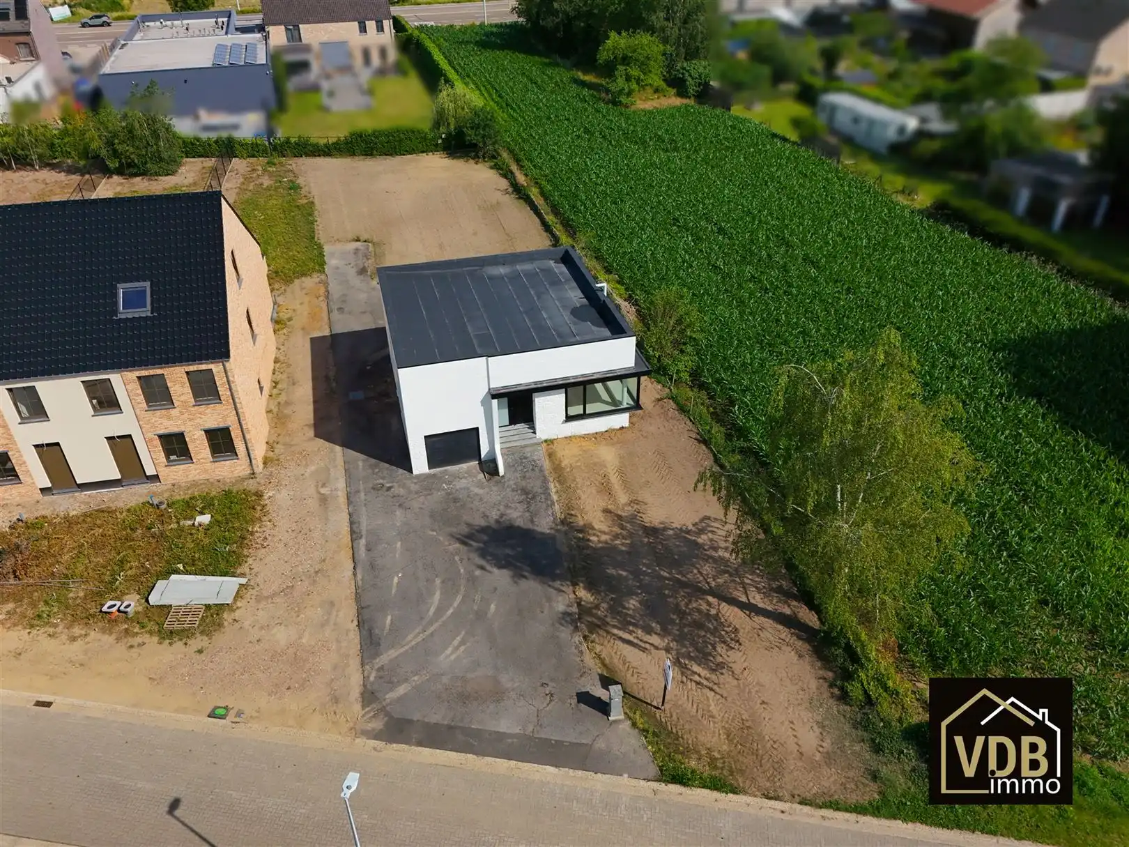 Een knus gerenoveerde woning met 3 slaapkamers en tuin foto 59