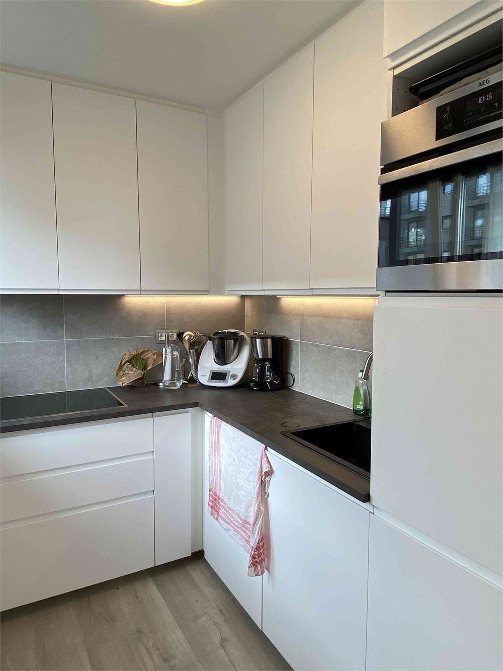 Prachtig appartement met afgesloten garagebox foto 6