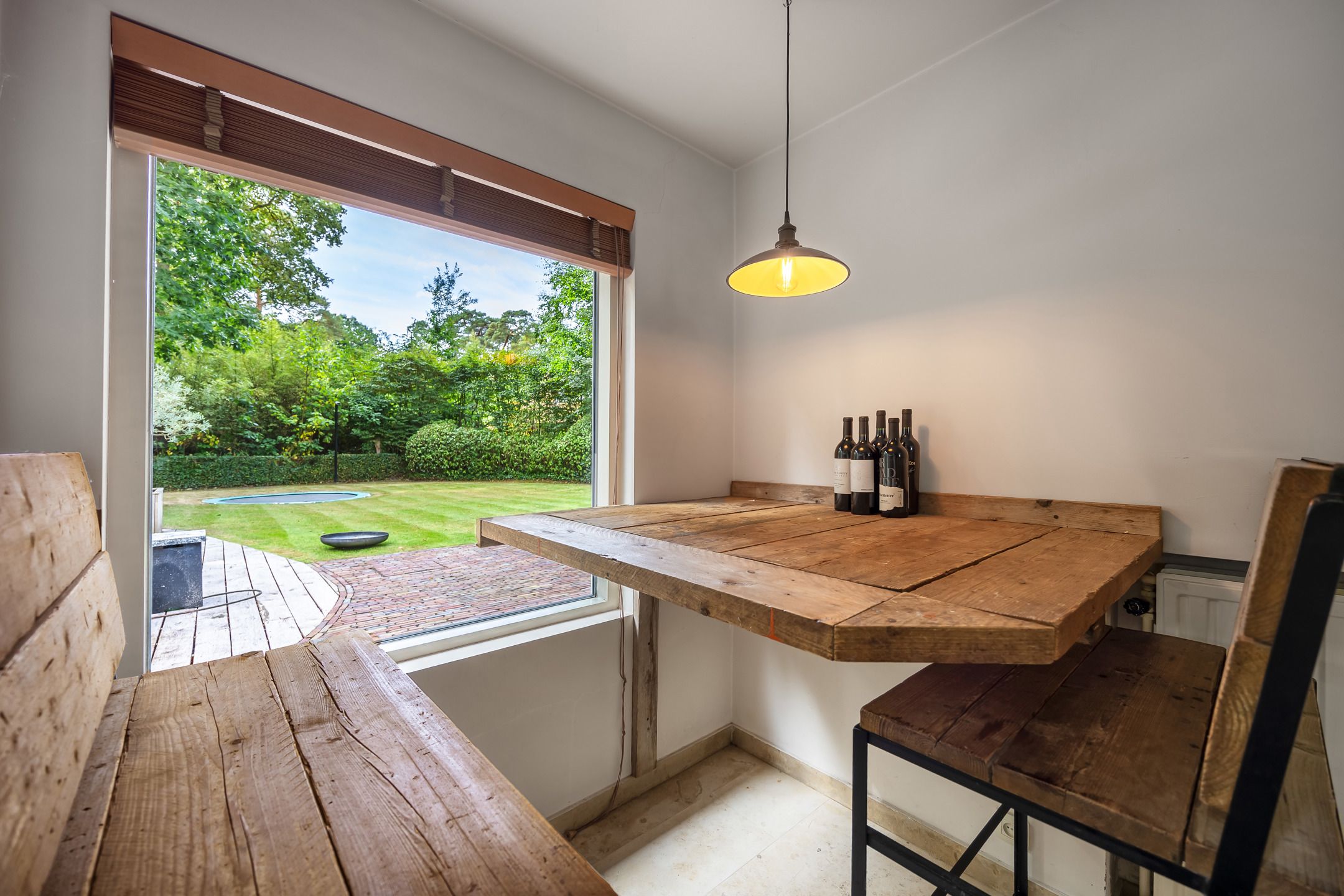 Karaktervolle villa op ca 1.780 m² met bijgebouw en garage foto 18