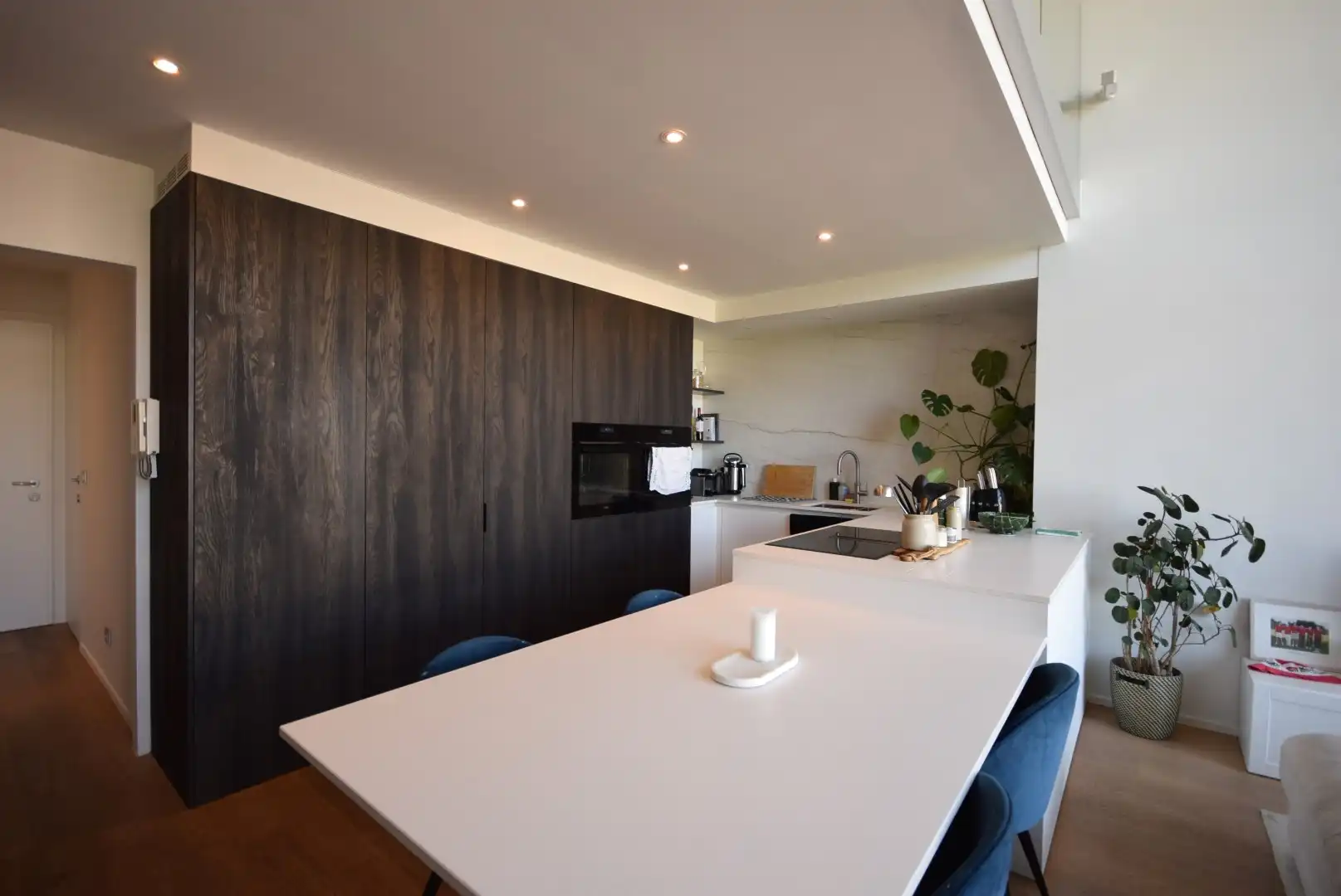 Stijlvol duplex appartement met ruim terras nabij het centrum van Gent foto 4