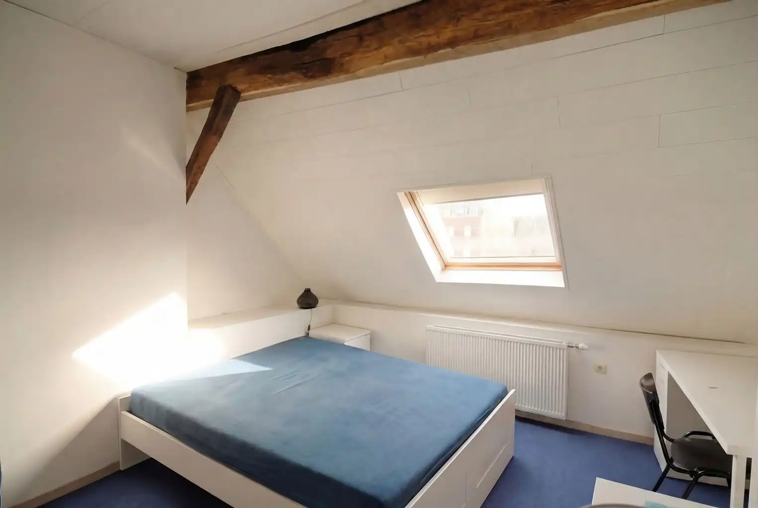 Stijlvolle handelsruimte met bovenliggende woonst, stadstuin en parkeerplaats in het centrum van Maaseik. foto 15