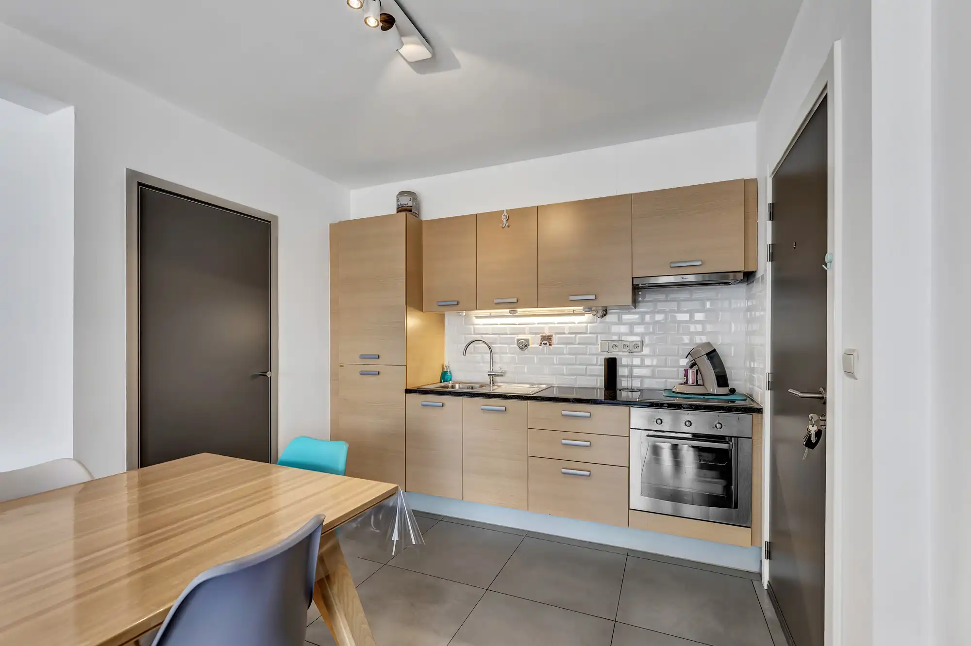 Instapklaar appartement op goede locatie foto 5