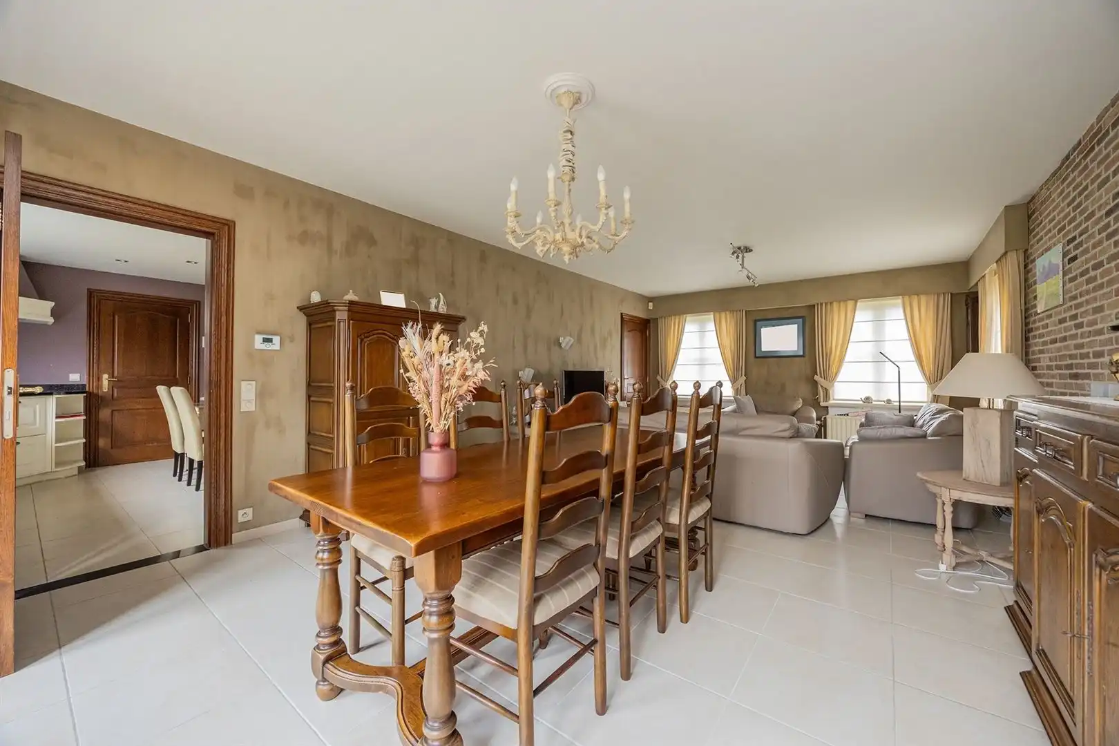 Verzorgde woning met 3 slpk en ruime tuin te Putte foto 4