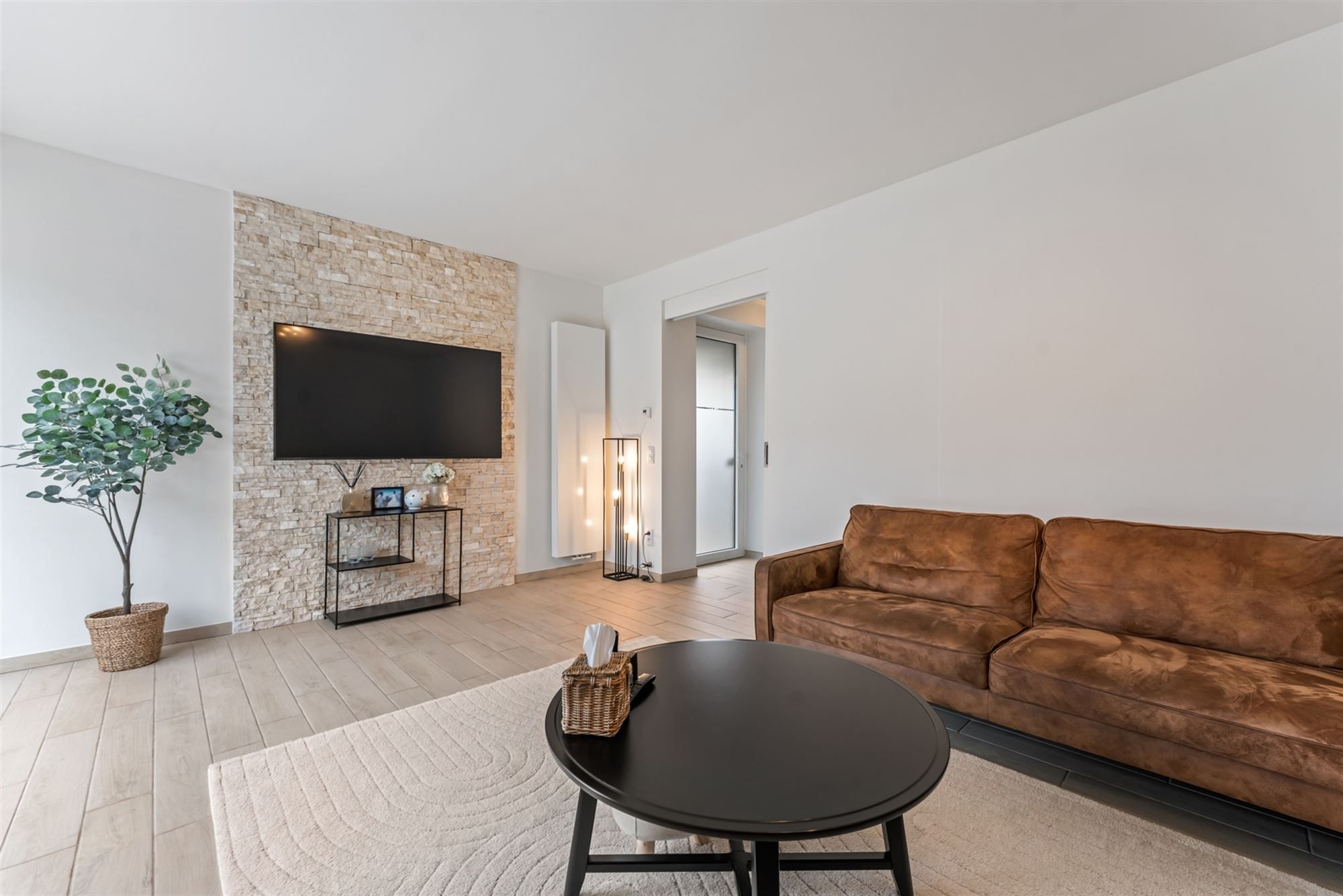 PRACHTIG AFGEWERKTE HOB MET 3 SLAAPKAMERS OP EEN PERCEEL VAN 3A50CA TE BERINGEN CENTRUM foto 2