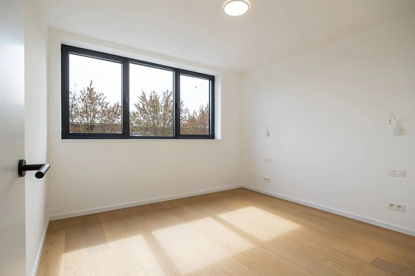 NIEUWBOUWAPPARTEMENT onder registratierechten  foto 9