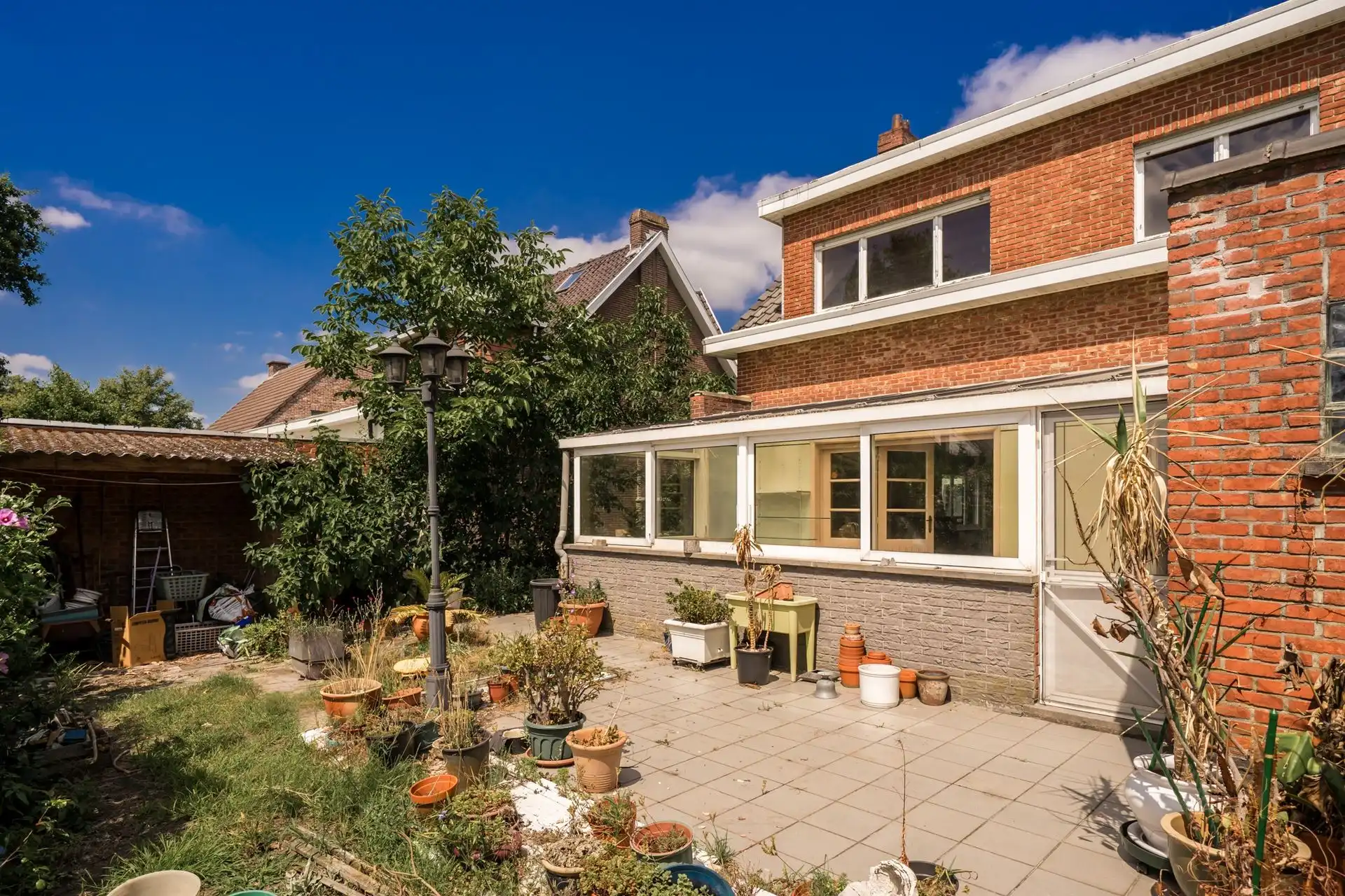 Te renoveren woning op toplocatie! foto 2