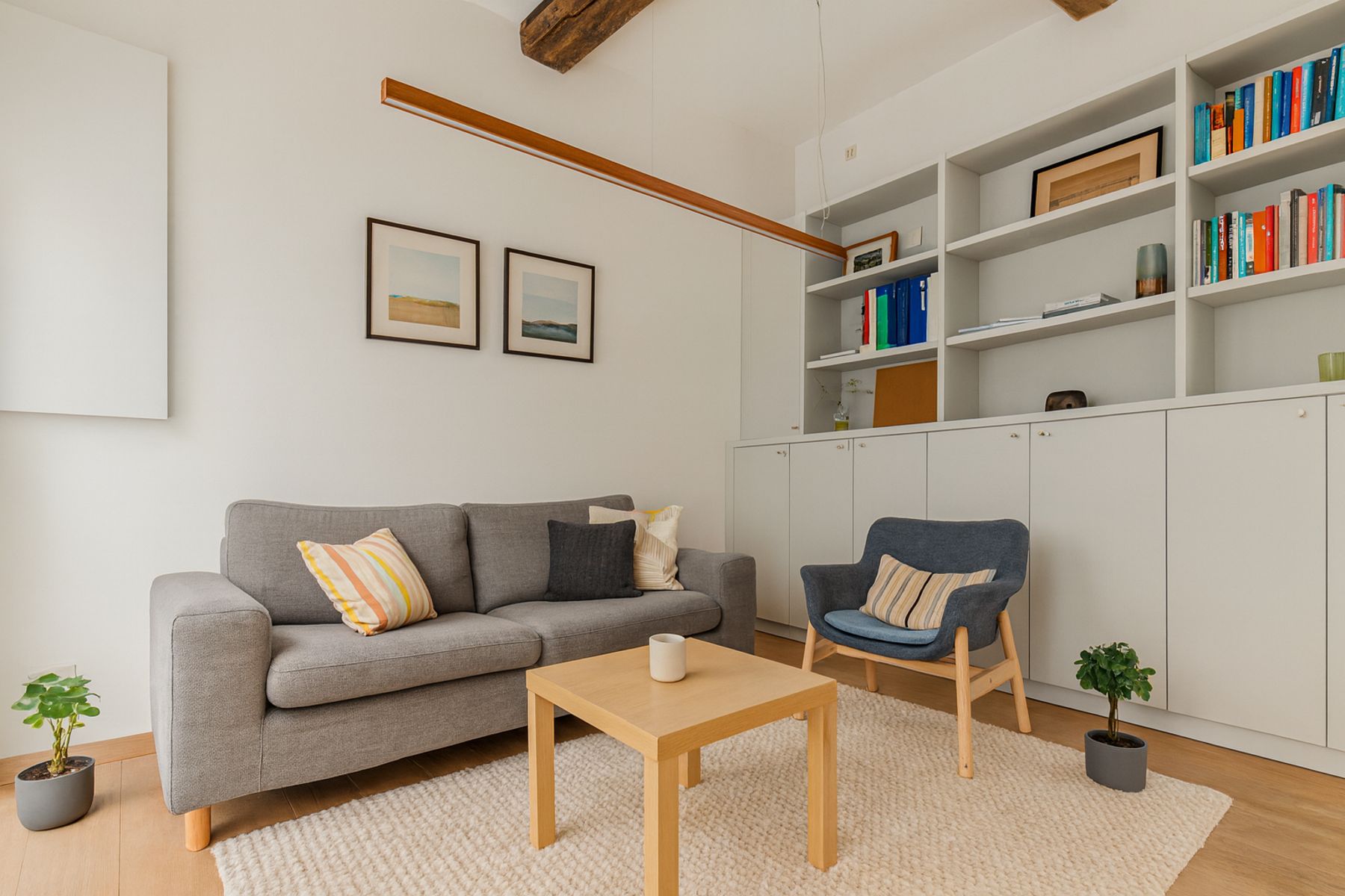 Bemeubelde woning nabij Vismarkt foto 2