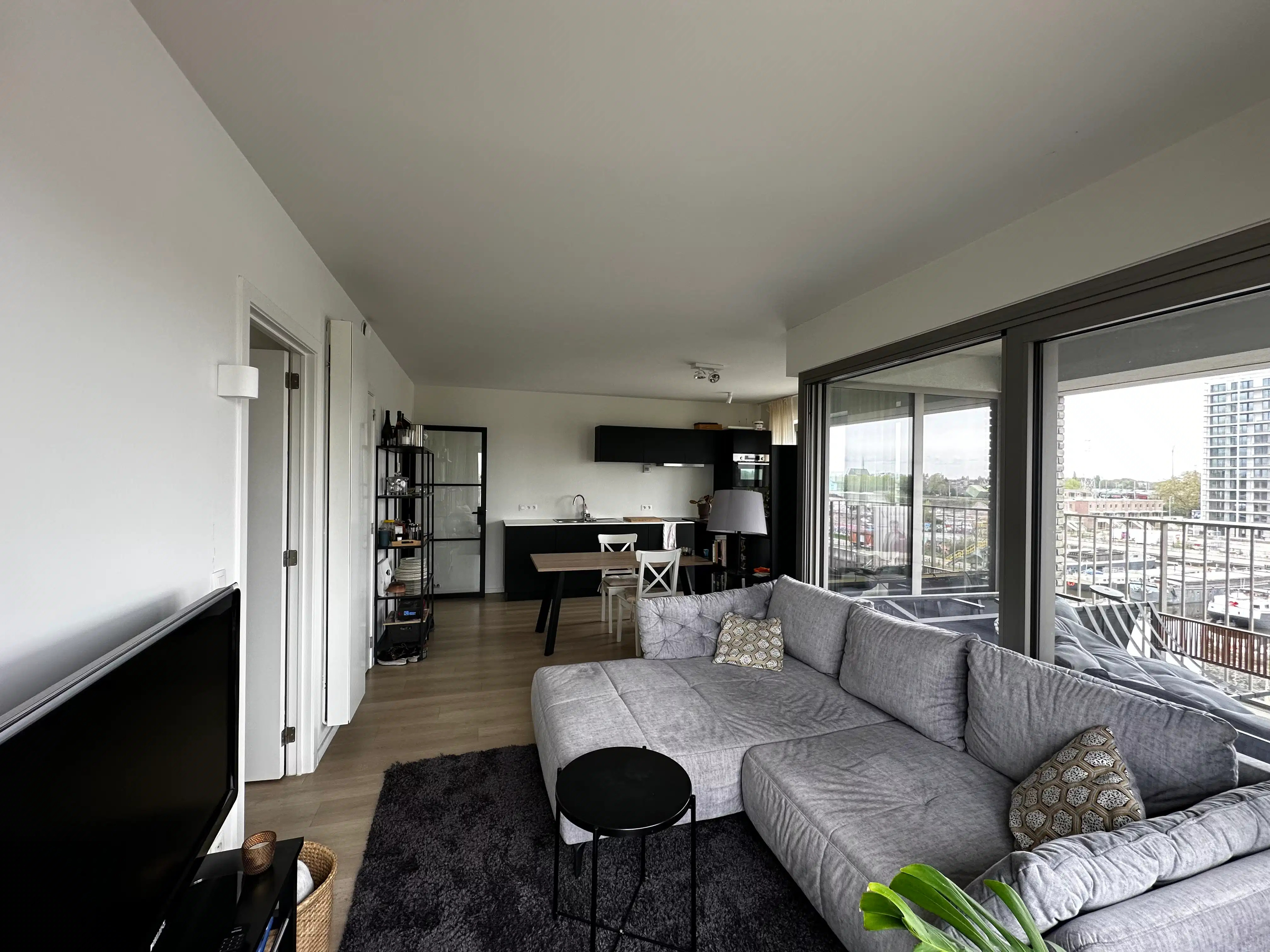 Tof één slaapkamer aan Dok Noord Gent foto 5