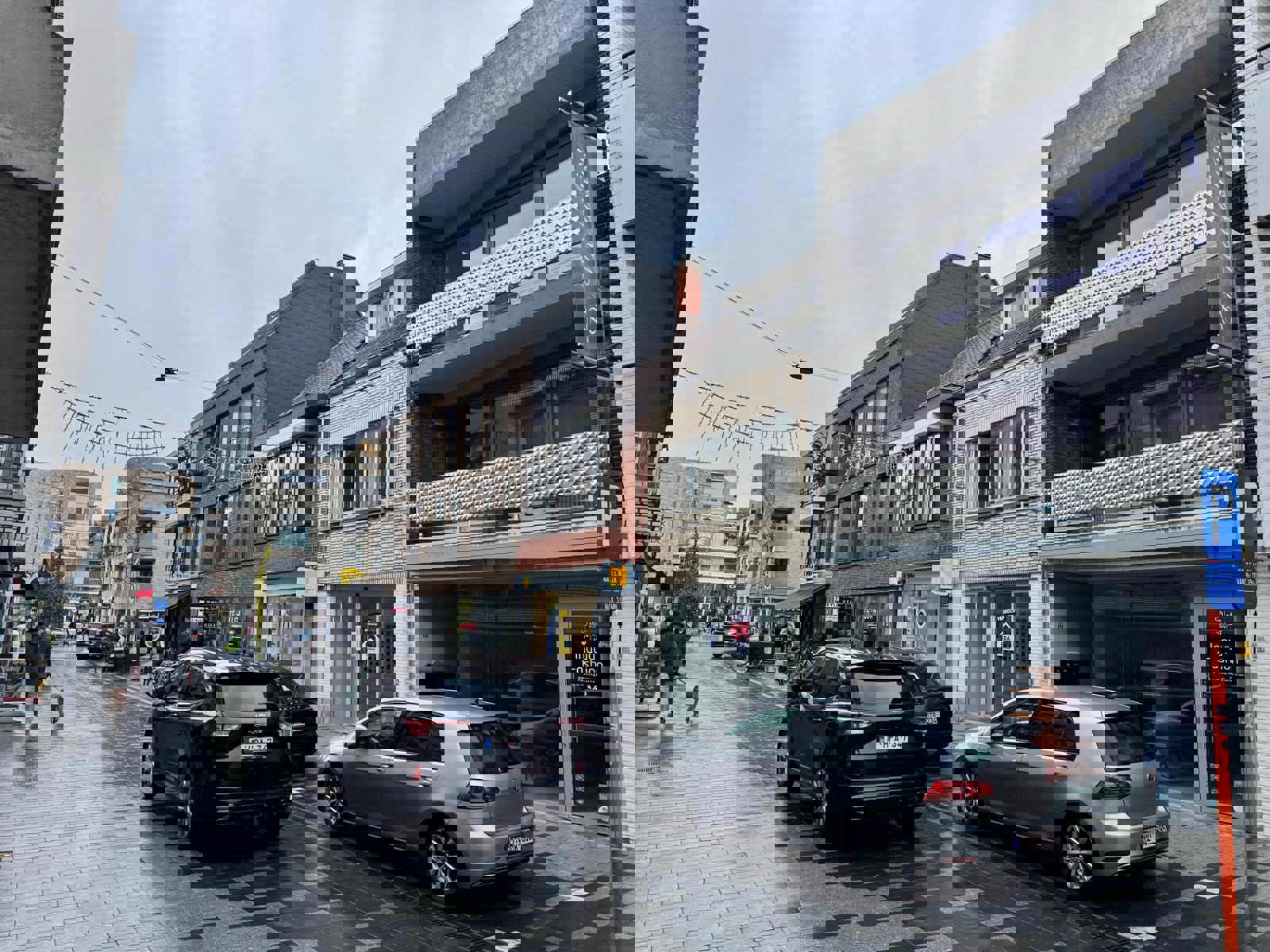 Commercieel handelspand in het centrum van Lommel foto 2