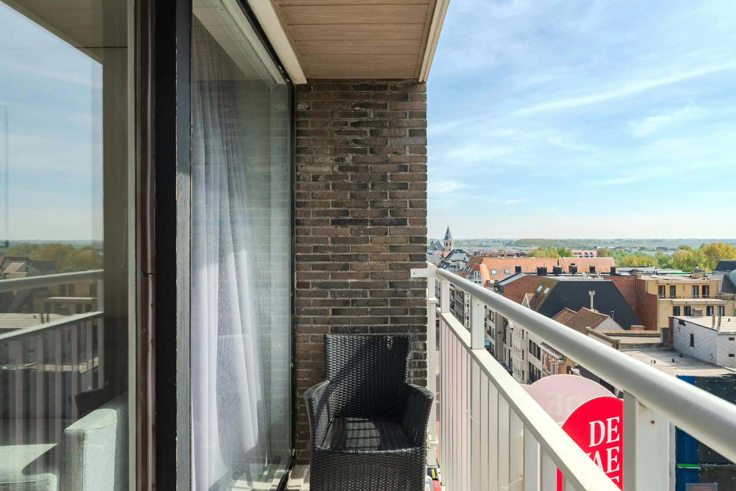 Lichtrijke gerenoveerde studio met zijdelings zeezicht! foto 23
