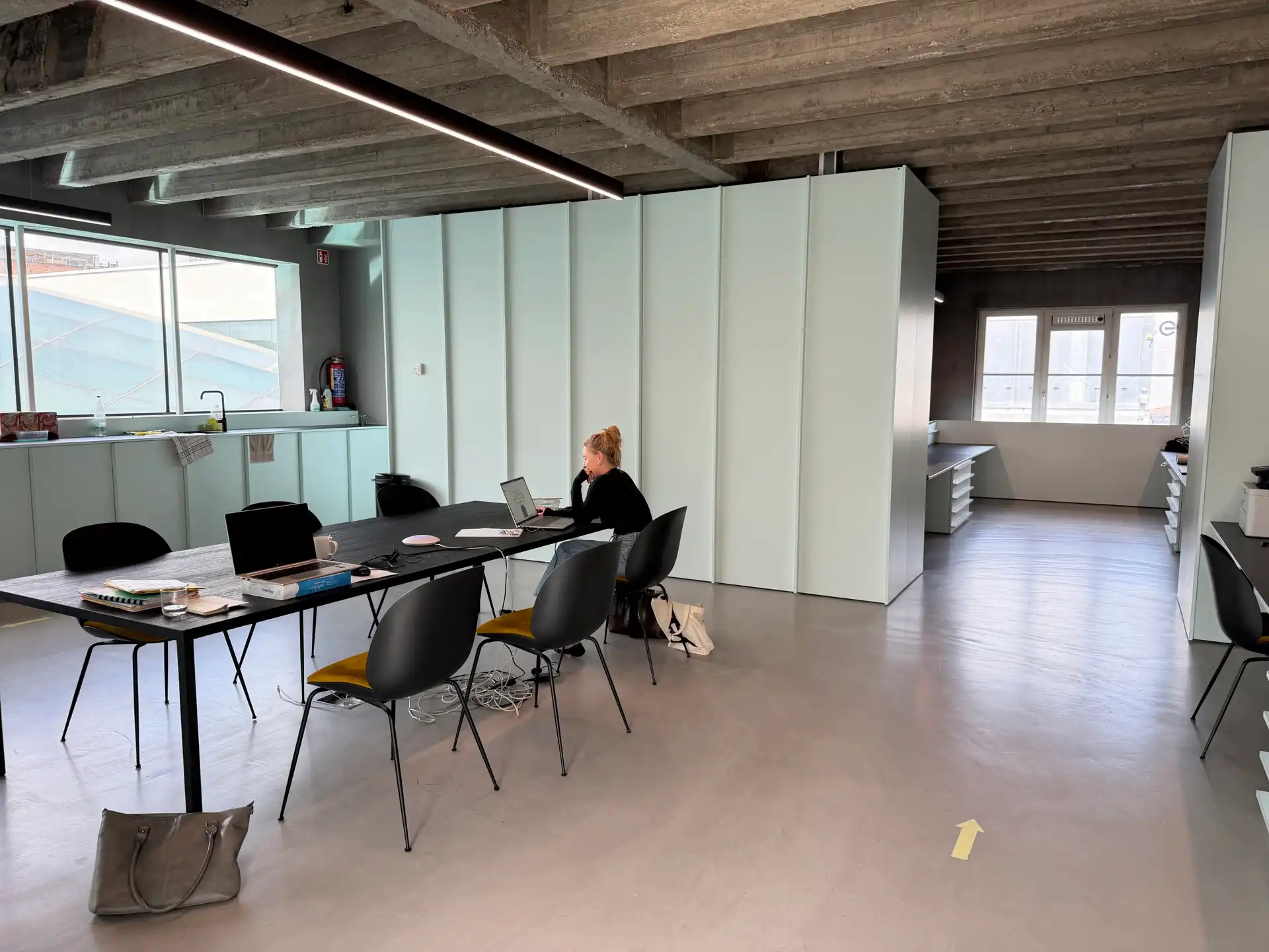 Kantoren te huur in het commerciële hart van Antwerpen. foto 9