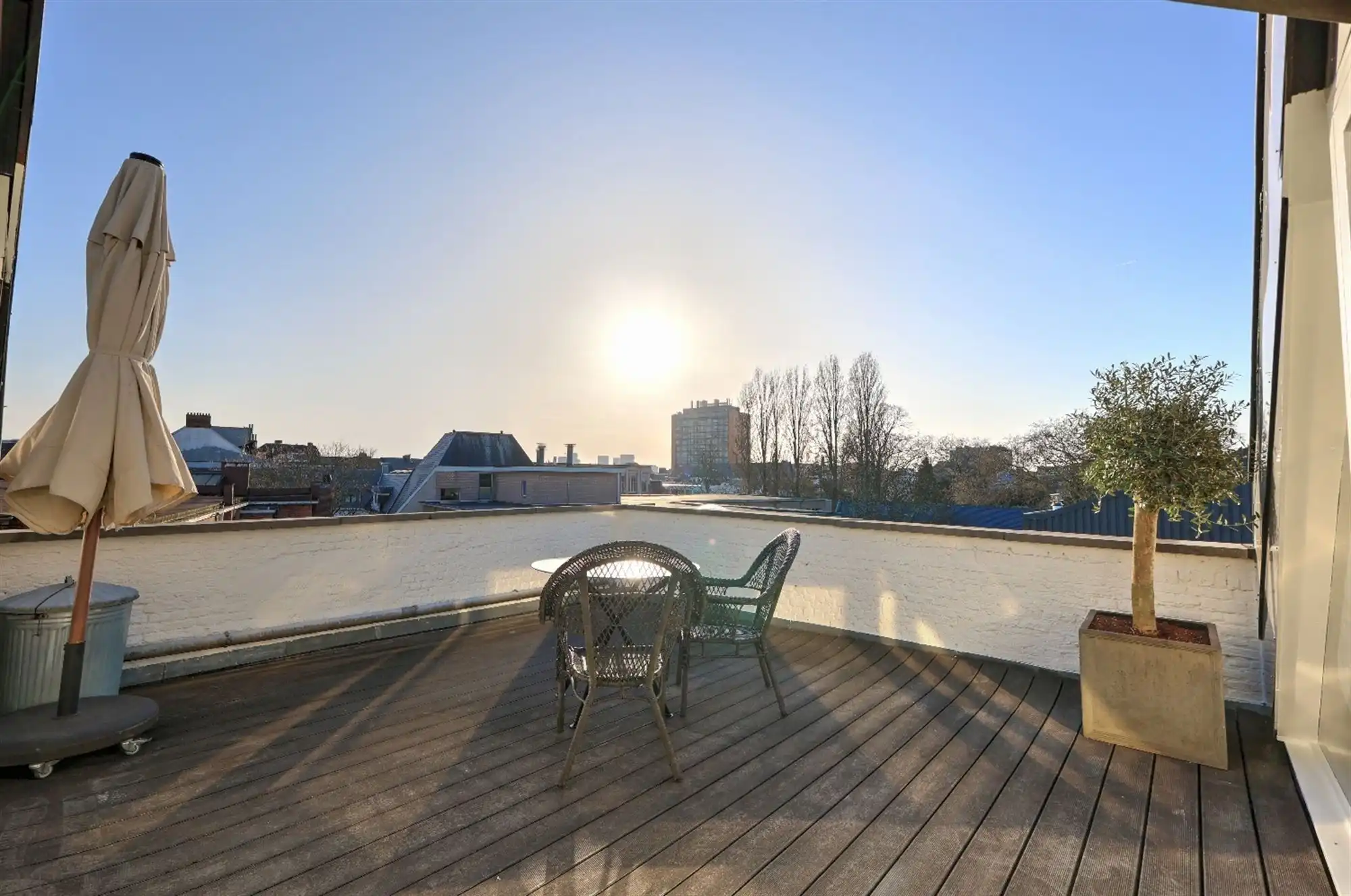 Gemeubeld appartement (202m²) op toplocatie in hartje Antwerpen met zonneterras foto 2