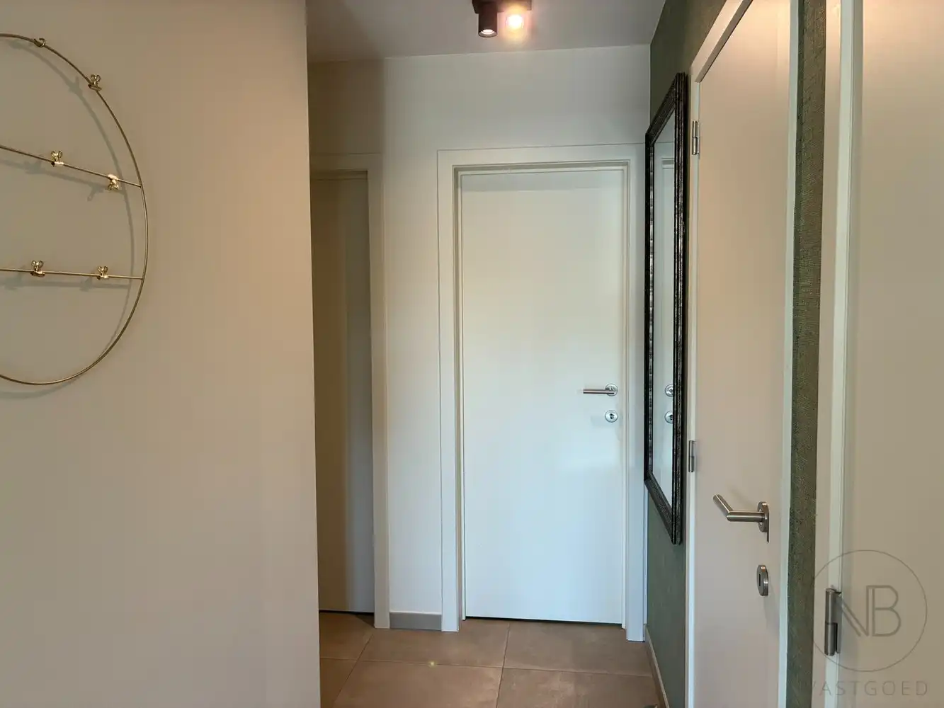 Appartement met ruim terras en autostaanplaats foto 8