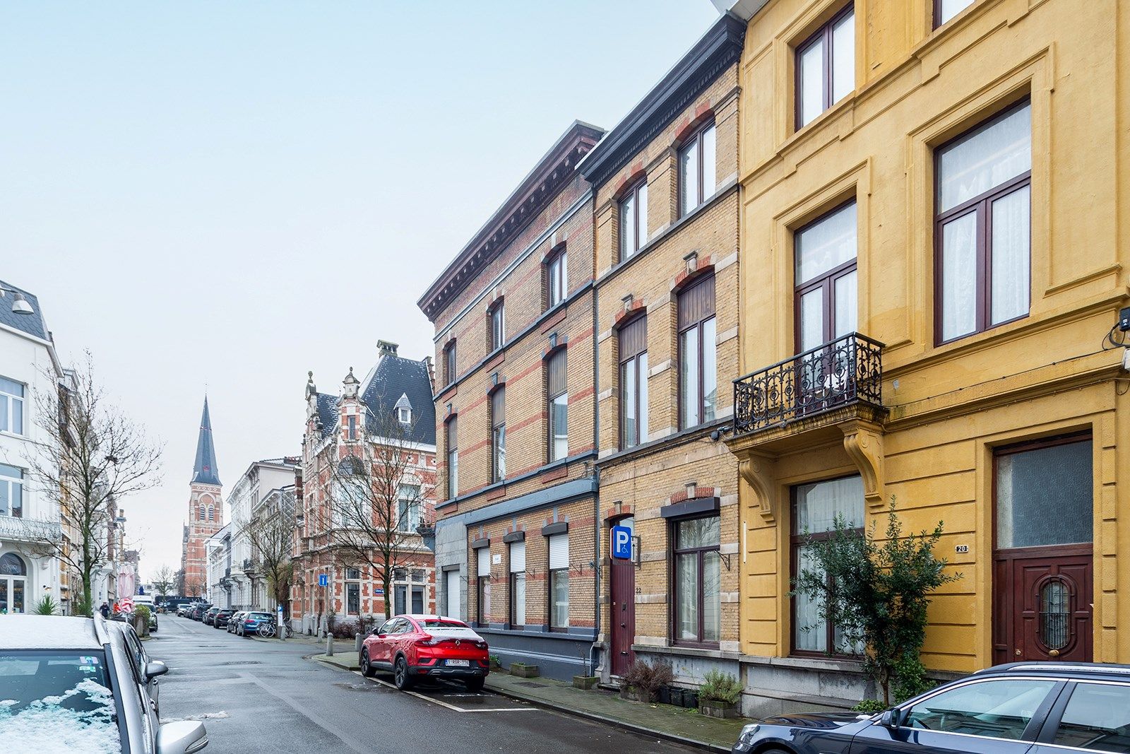 Te renoveren woning in hartje Zurenborg foto 12