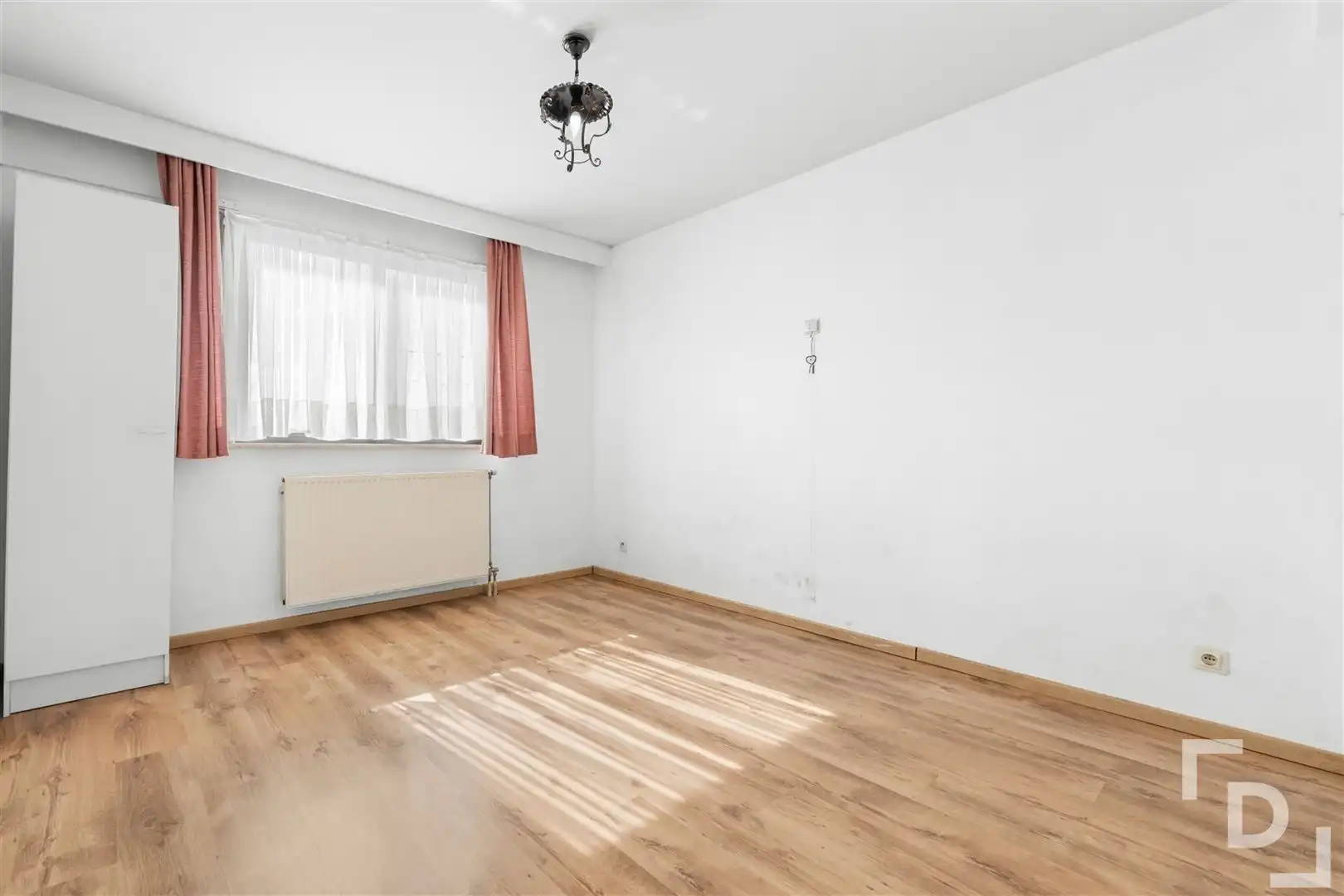 Rustig gelegen appartement met garage te koop in centrum Poperinge foto 12