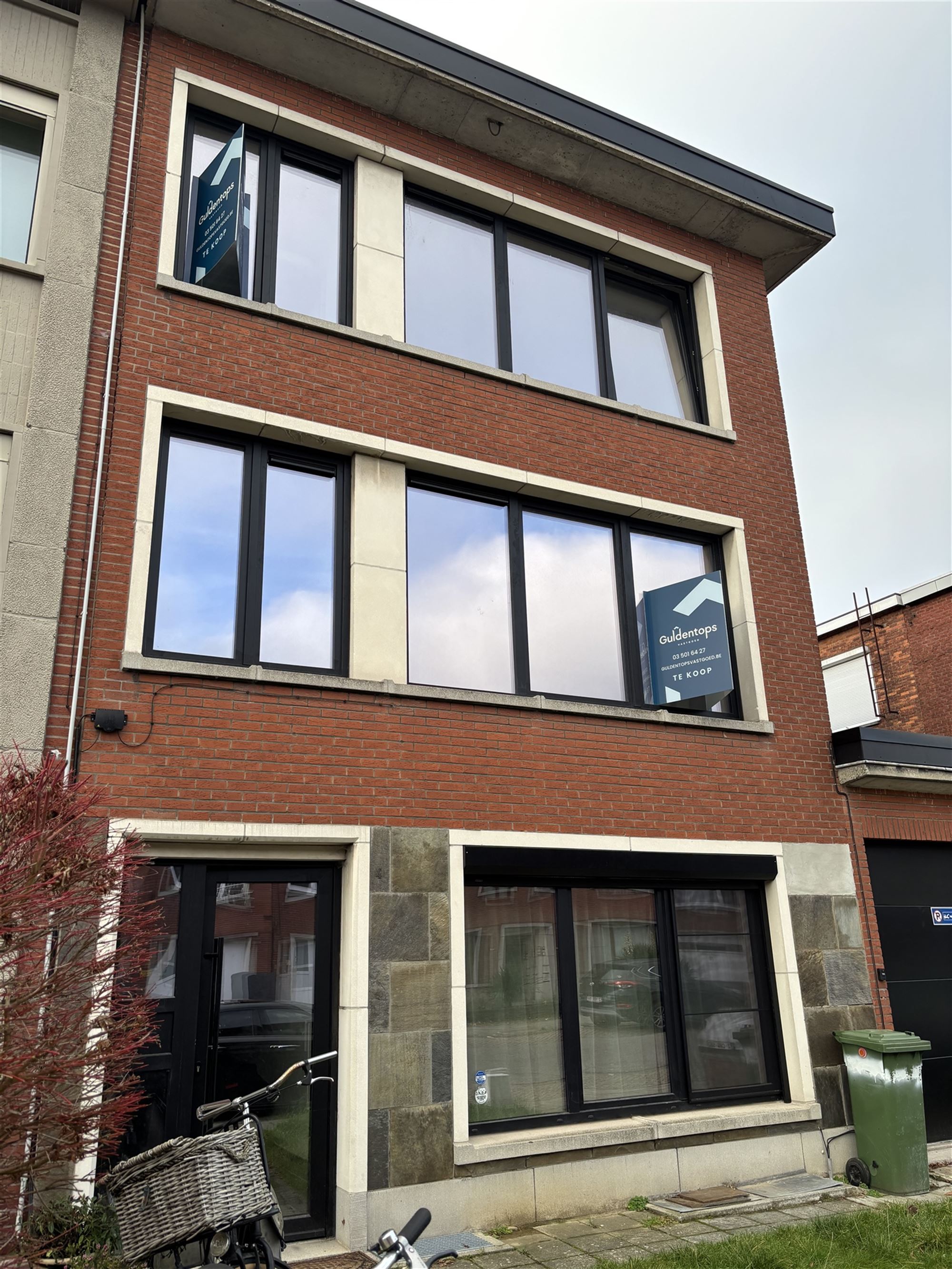 Te renoveren 3-slaapkamerappartement in Deurne  foto 2