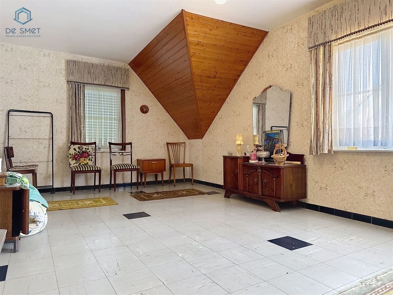 Te renoveren open bebouwing met 3 slpks, garage en tuin  foto 13