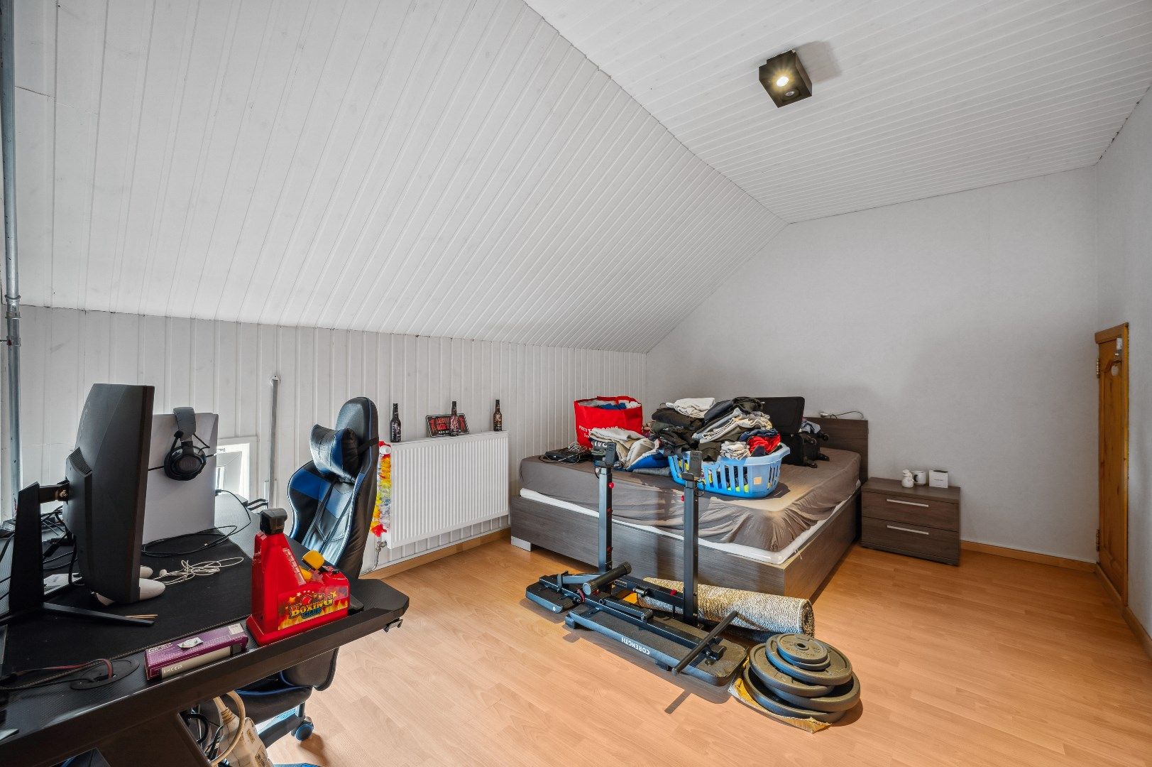 Charmante halfopen woning uit ca. 1900, volledig gerenoveerd in de afgelopen 25 jaar en instapklaar. foto 16