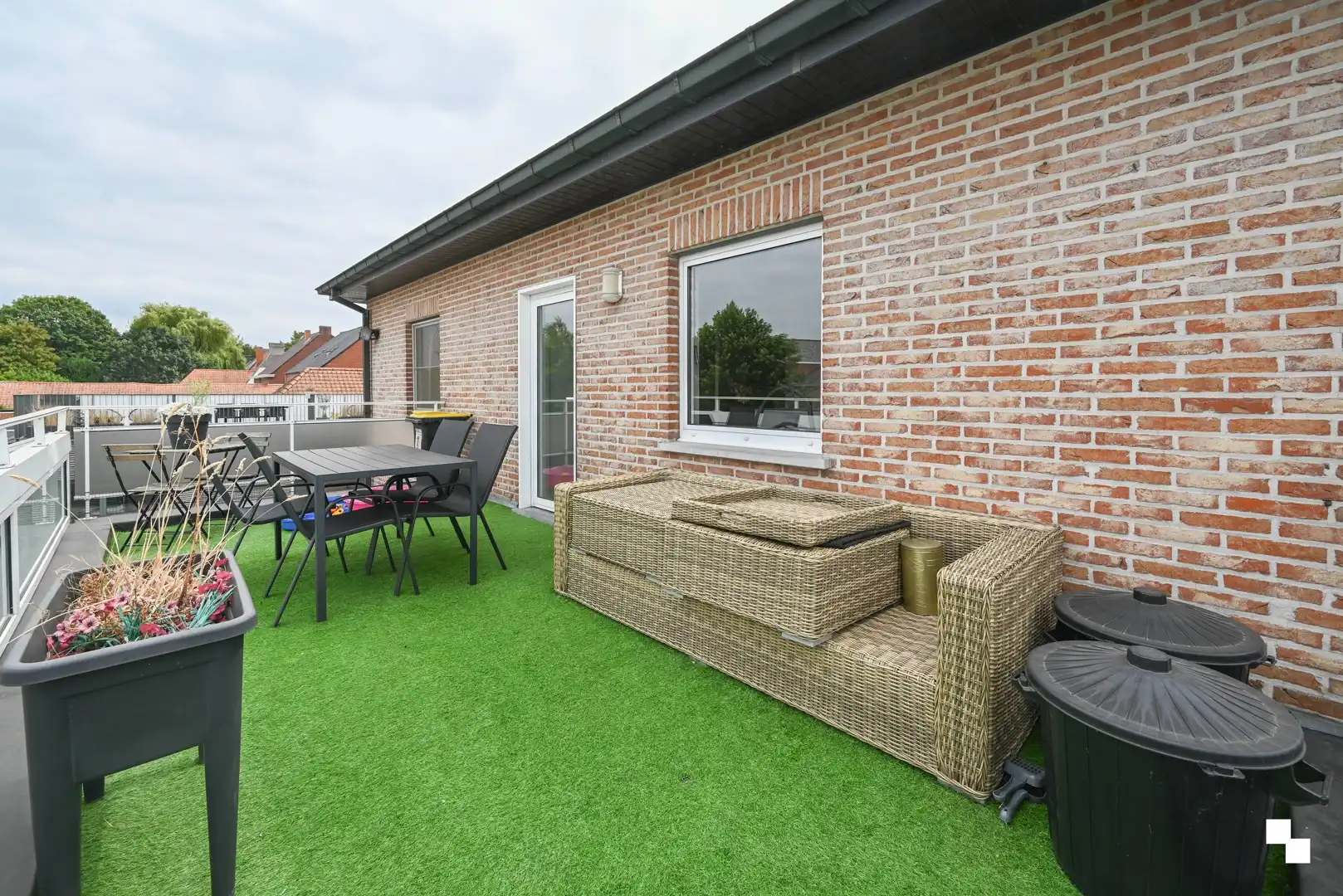Zeer ruim appartement in het centrum van Oostrozebeke foto 20
