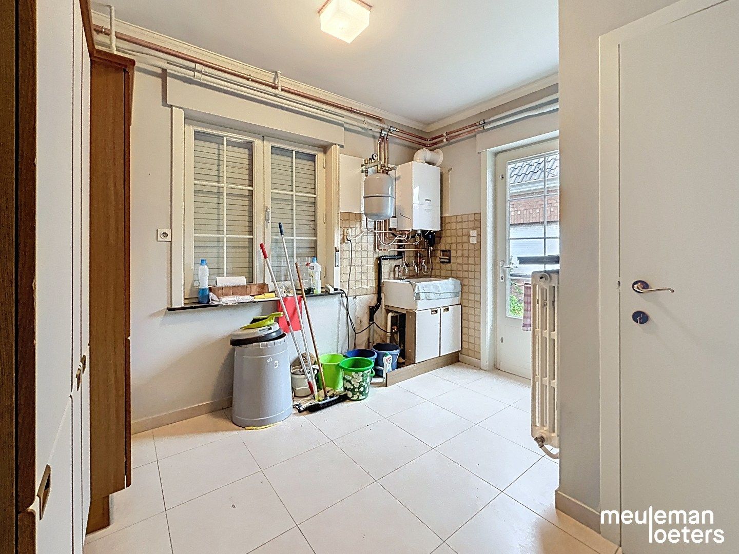 Ruime gezinswoning met garage foto 15