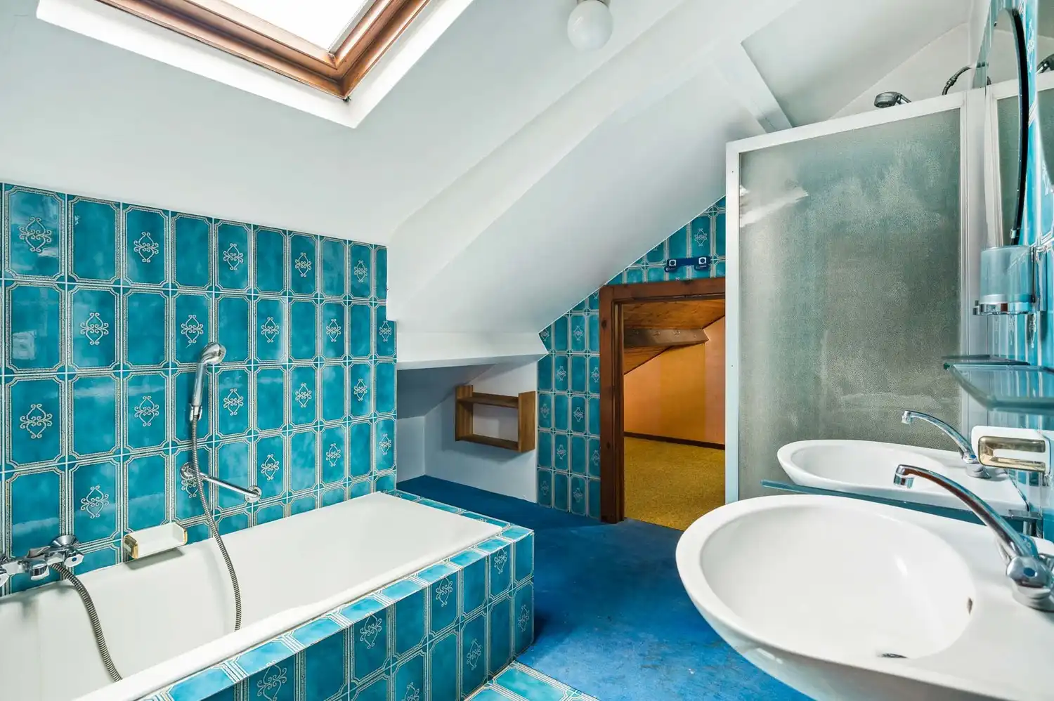 Charmante gezinswoning met 4 slaapkamers, dubbele oprit en zonnige tuin in Wijnegem foto 24