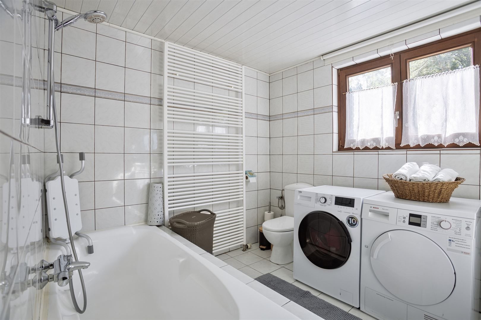 TE KOOP: Open bebouwing met 5 slaapkamers in Zolder! foto 11