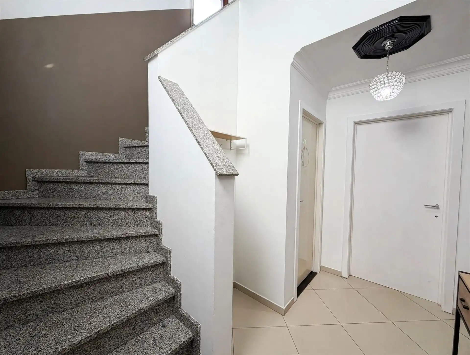Vrijstaand wonen met 3 slaapkamers, een gezellige tuin en een royaal overdekt terras! foto 5