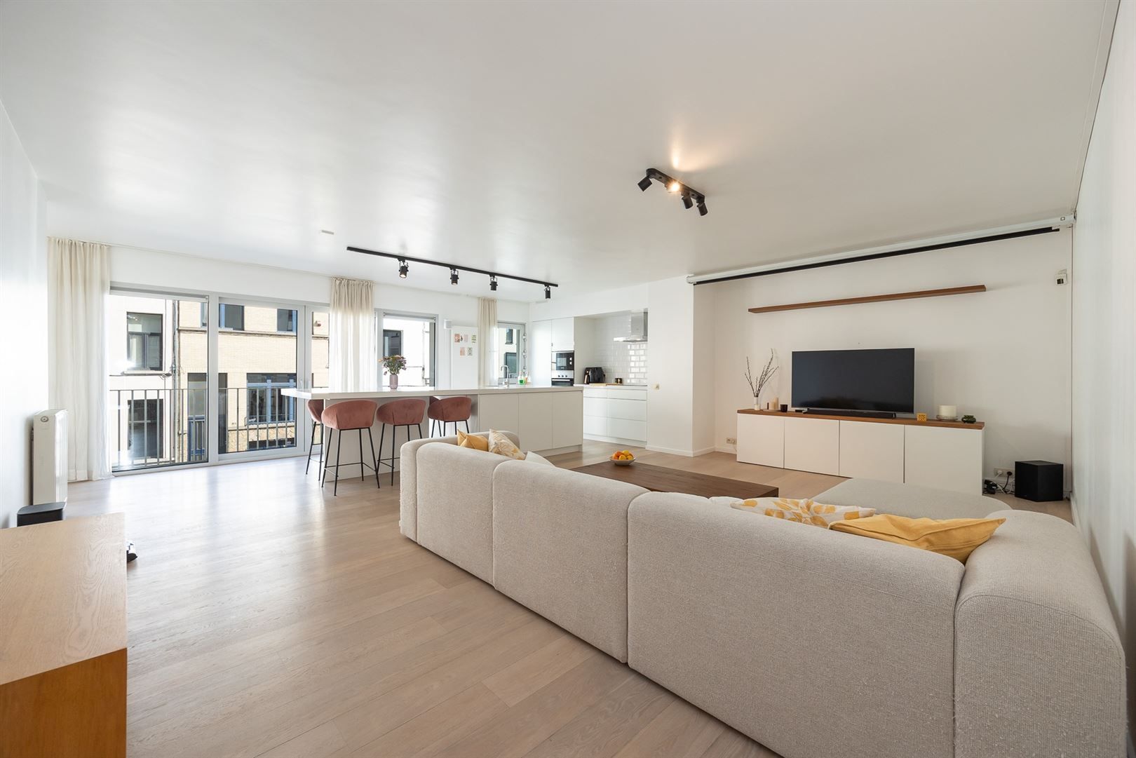 Modern appartement met terrassen foto 10