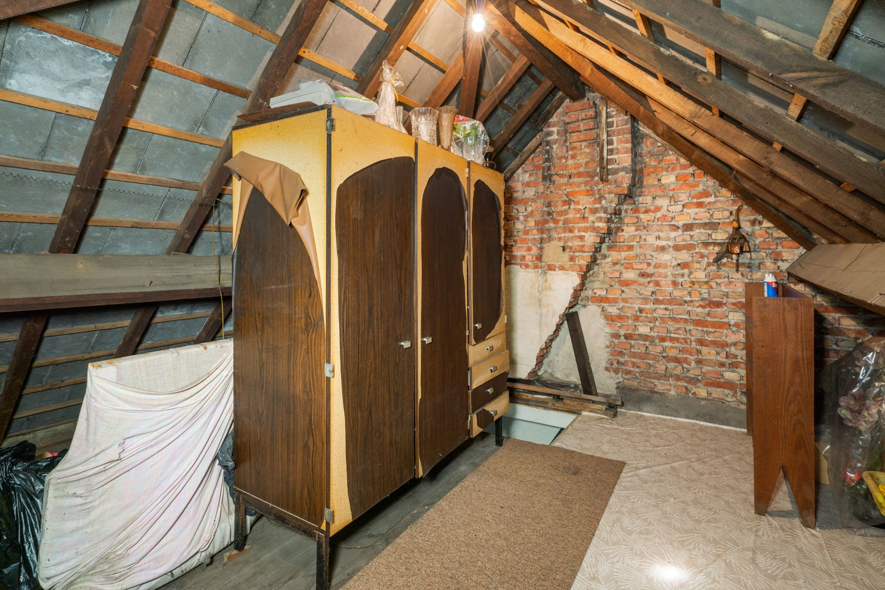 Te renoveren woning in Oordegem foto 10